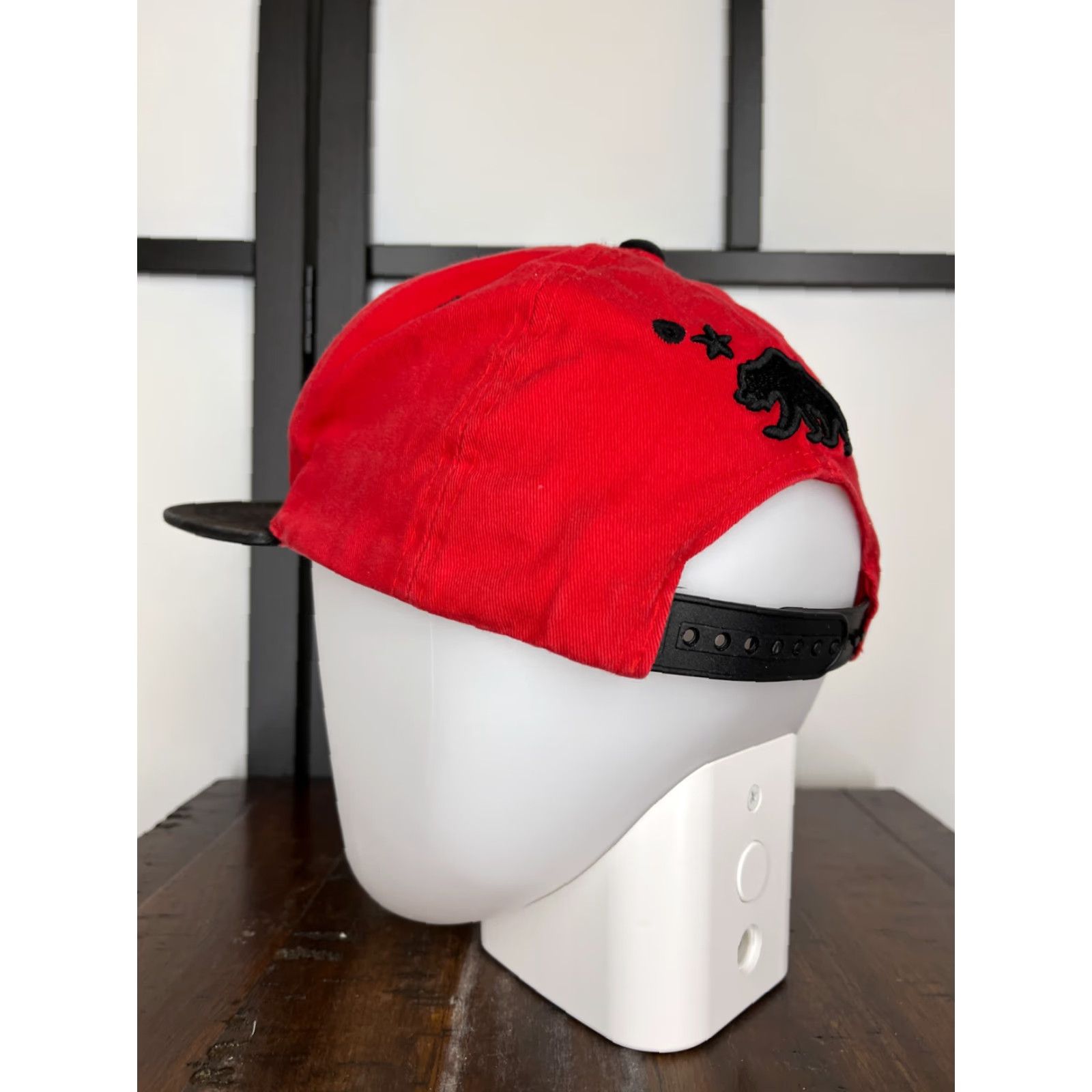 Vintage CALIFORNIA Hat Cap Snap Back Mens One Size Red Embroidered Bear Cotton Cali D - Leader Of Generation Apparel - Baseball Cap - Logo - Adjustable - Men Size ONE SIZE - 5 Thumbnail