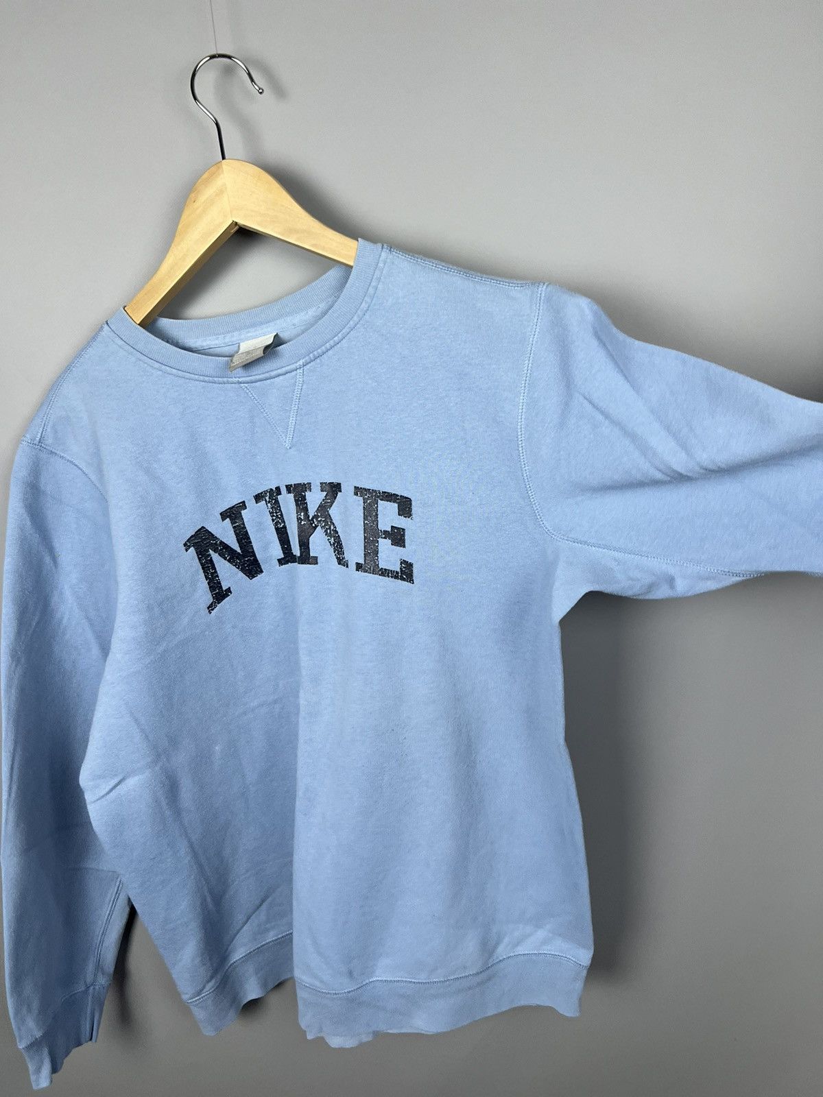 Nike Nike Vintage Sweatshirt Big Logo Swoosh Crewneck 2000s Size US M / EU 48-50 / 2 - 2 Thumbnail
