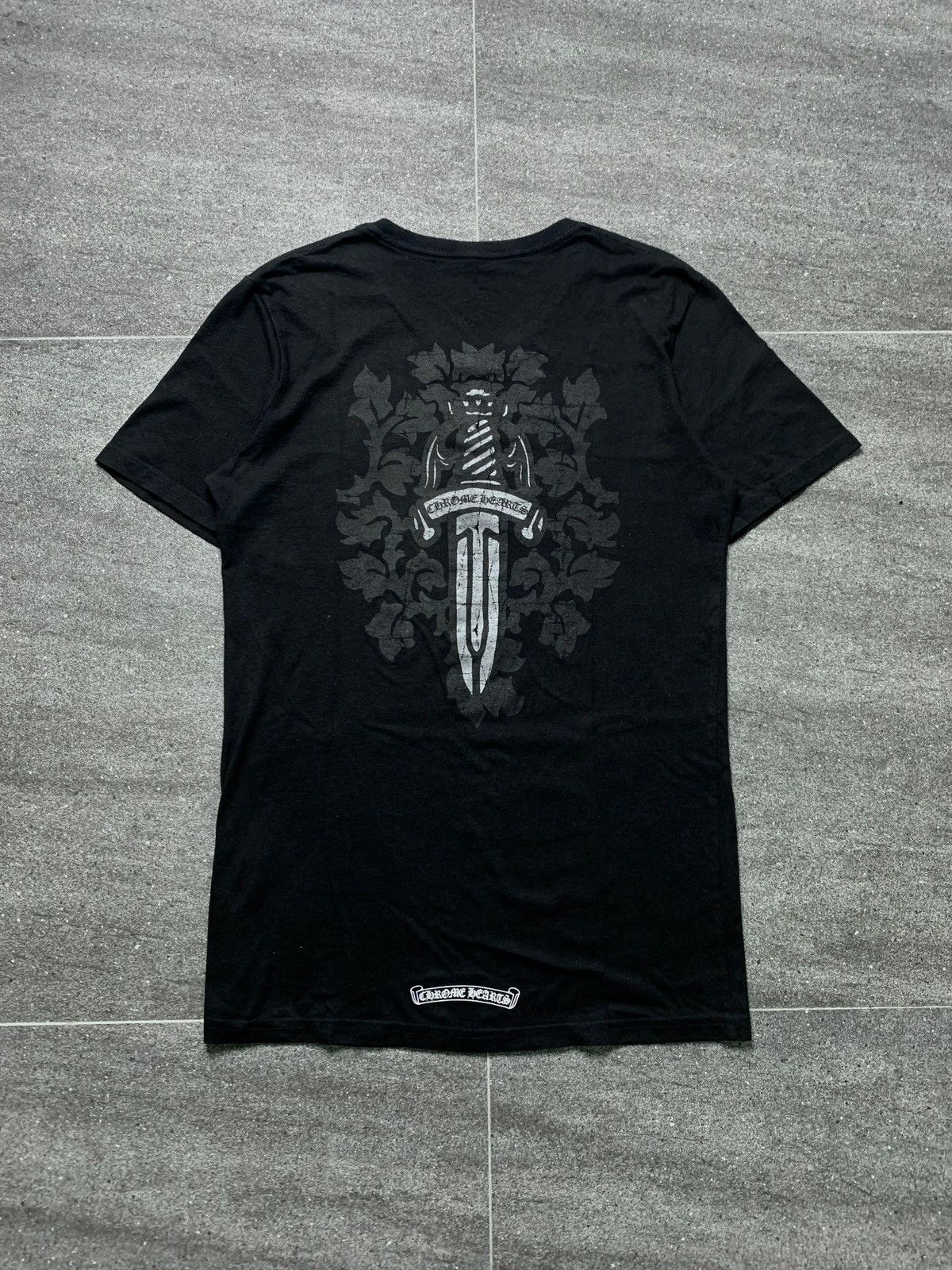 トップス chrome hearts Vneck Tshirt black Chrome hearts Women's chrome hearts v-neck t-shirt | Depop