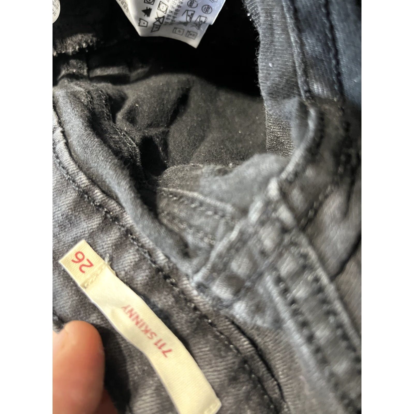 Levi's Levi's 711 Skinny Jeans Black Size 26 Womens Regular Inseam 30in 5-Pocket Denim Stretch Brand Levi's 711 Size 26" / US 2 / IT 38 - 5 Thumbnail