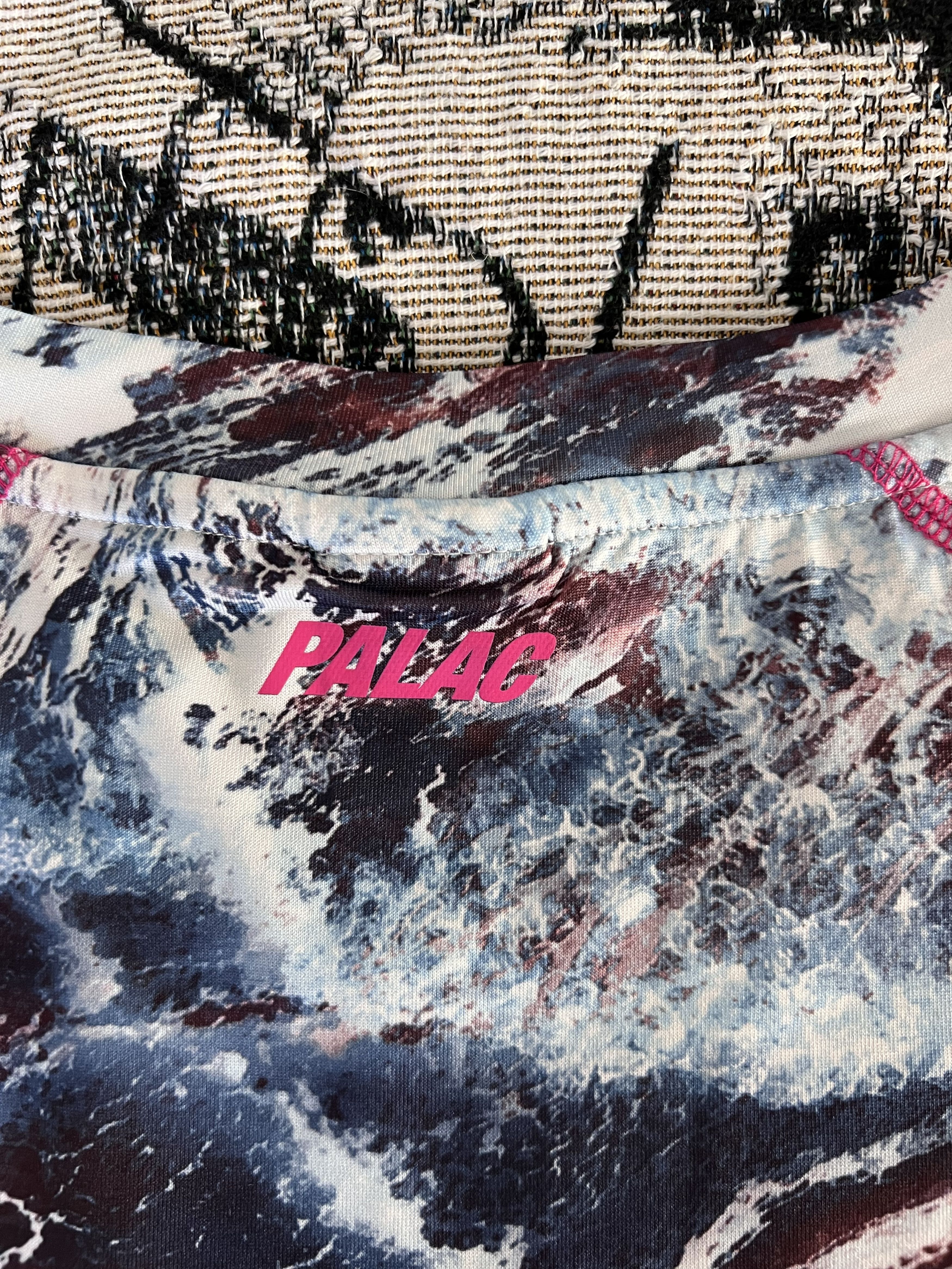 Palace Skateboards Trail Runner 2.0 Shirt in Realtree Aspect