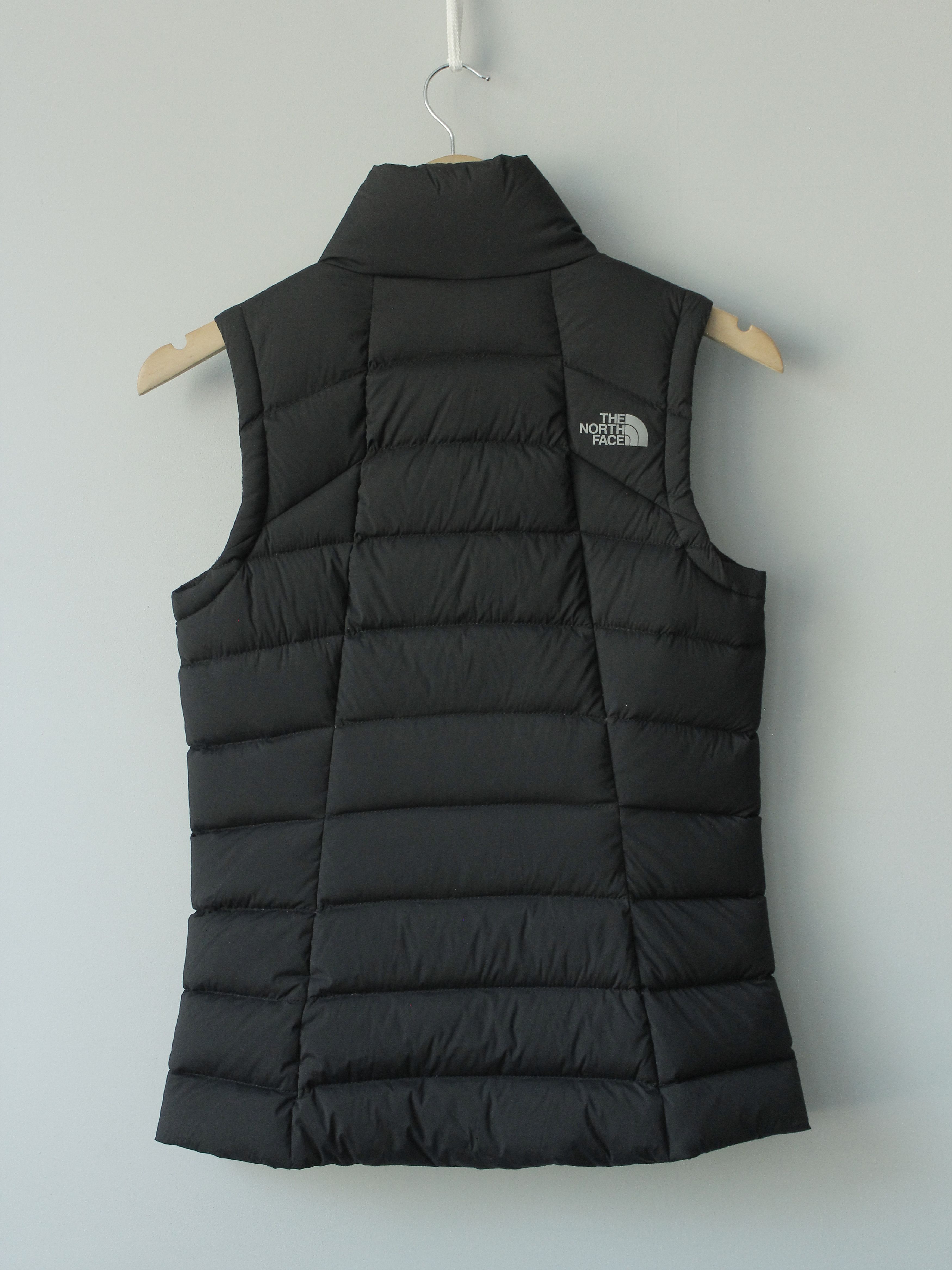 The North Face TNF 700 WOMENS BLACK DOWN FILLED VEST XS S REFLECTIVE LOGO Size XS / US 0-2 / IT 36-38 - 2 Thumbnail