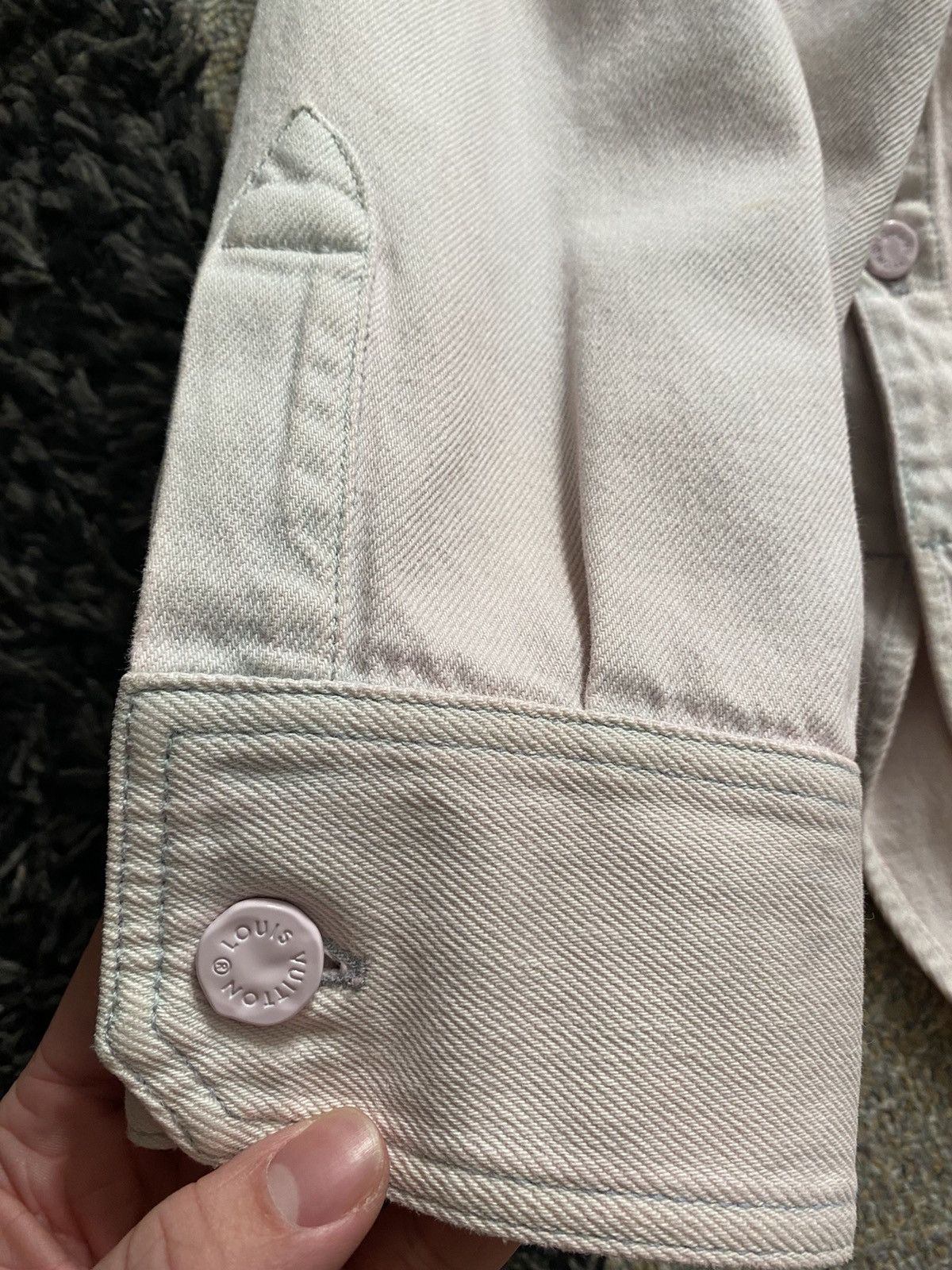 Louis Vuitton LOUIS VUITTON - Removable Pocket Bleached Denim Shirt Size US L / EU 52-54 / 3 - 4 Thumbnail