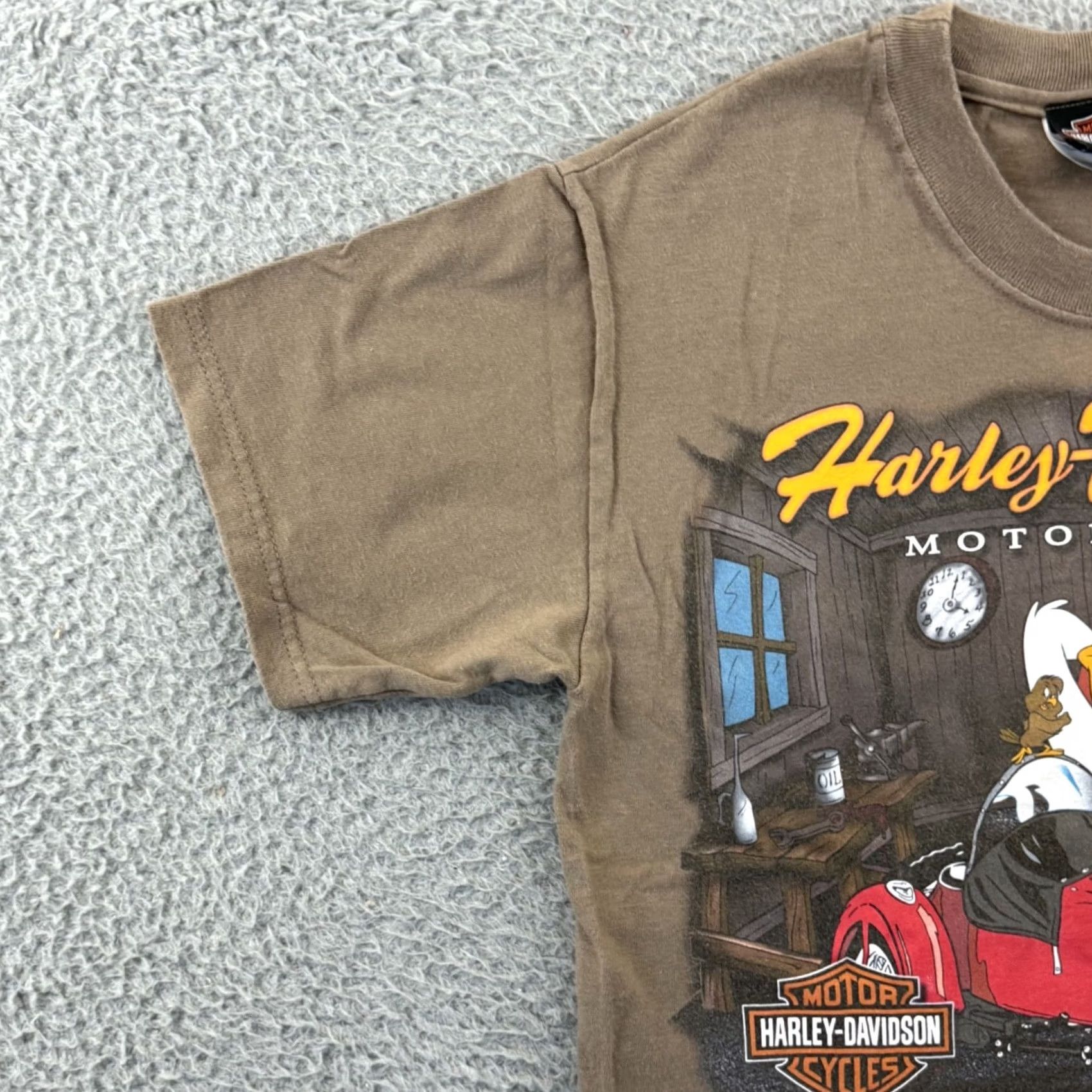Harley Davidson VINTAGE Harley-Davidson Shirt Adult Small Brown Foghorn Leghorn Looney Tunes USA Shirt Mens Small Brown Harley-Davidson Theme Biker Cartoon 1990s Size US S / EU 44-46 / 1 - 4 Thumbnail