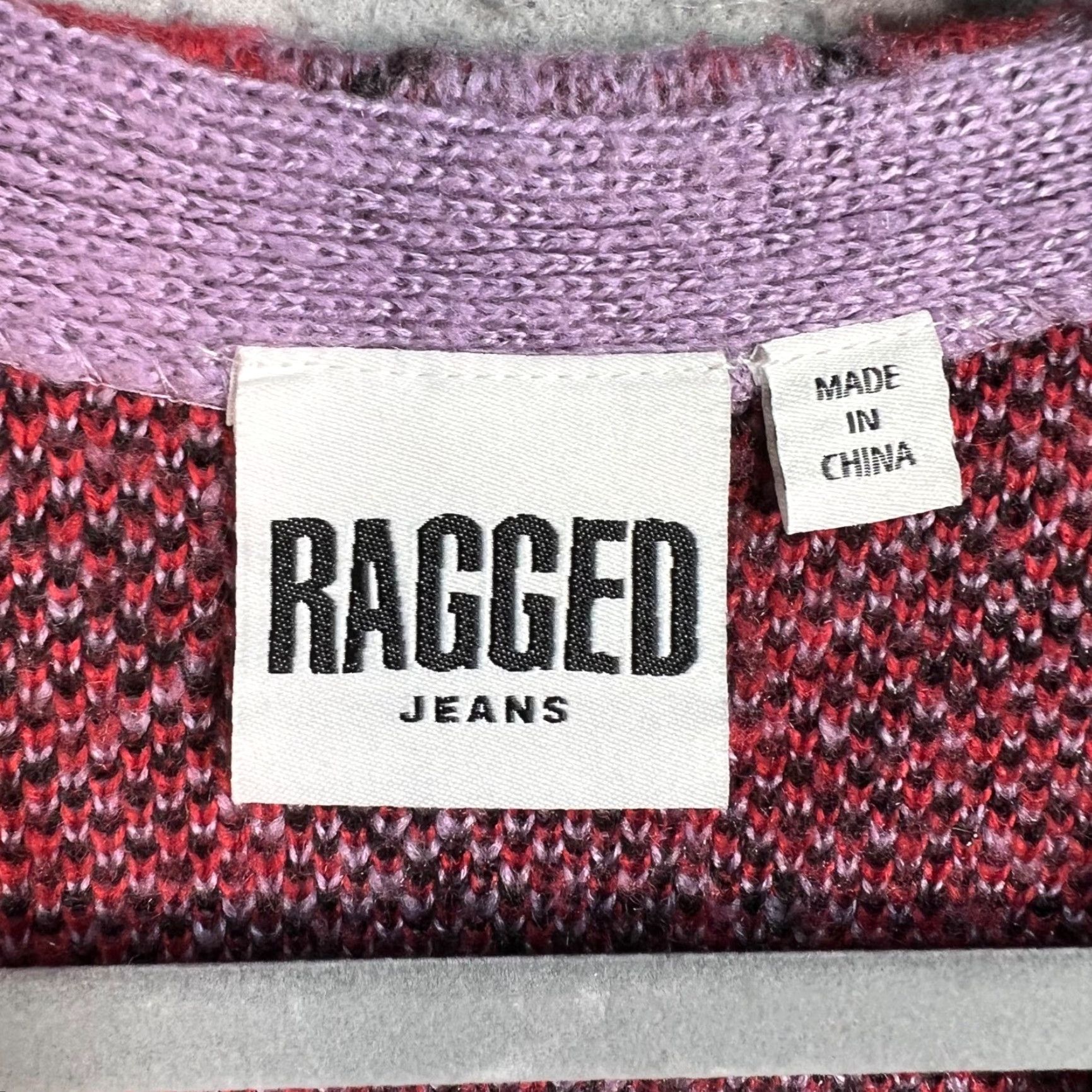 Vintage VINTAGE Ragged Jeans Cardigan Sweater Womens Large Red Purple Plaid Long Sleeve V-Neck Cropped Knit Size L / US 10 / IT 46 - 3 Thumbnail