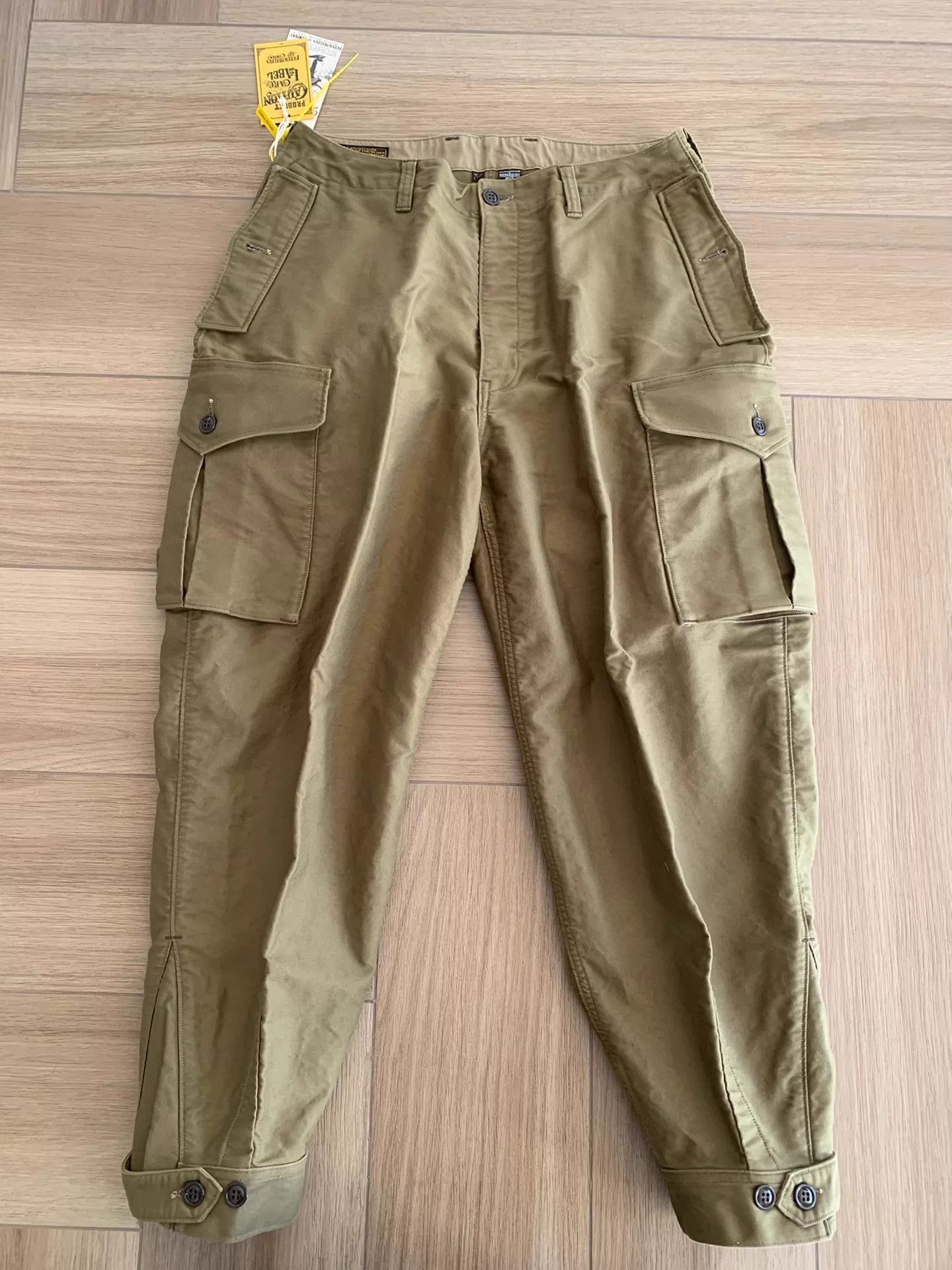 Freewheelers Beige Cargo Pants with Multiple Pockets Size US 34 / EU 50 - 1 Thumbnail