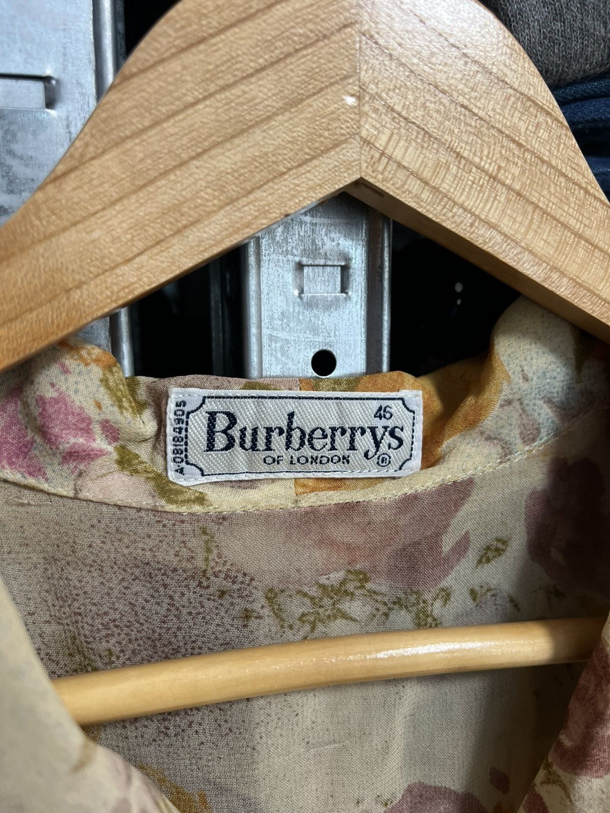 Burberry Vintage Burberrys Silk Two Piece Floral Blouse & Skirt Suit Size L / US 10 / IT 46 - 7 Thumbnail