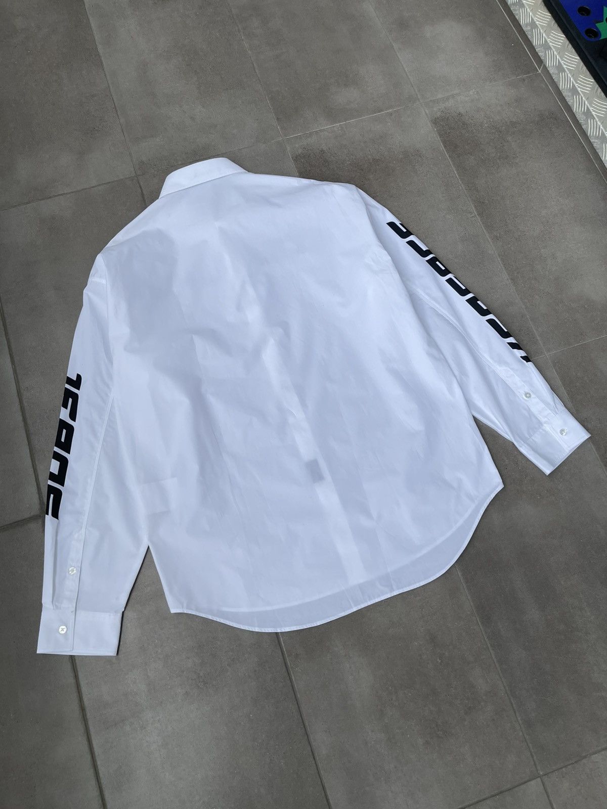 Versace !DS! SS23 Versace Logo Oversized White Shirt Size US M / EU 48-50 / 2 - 15 Thumbnail