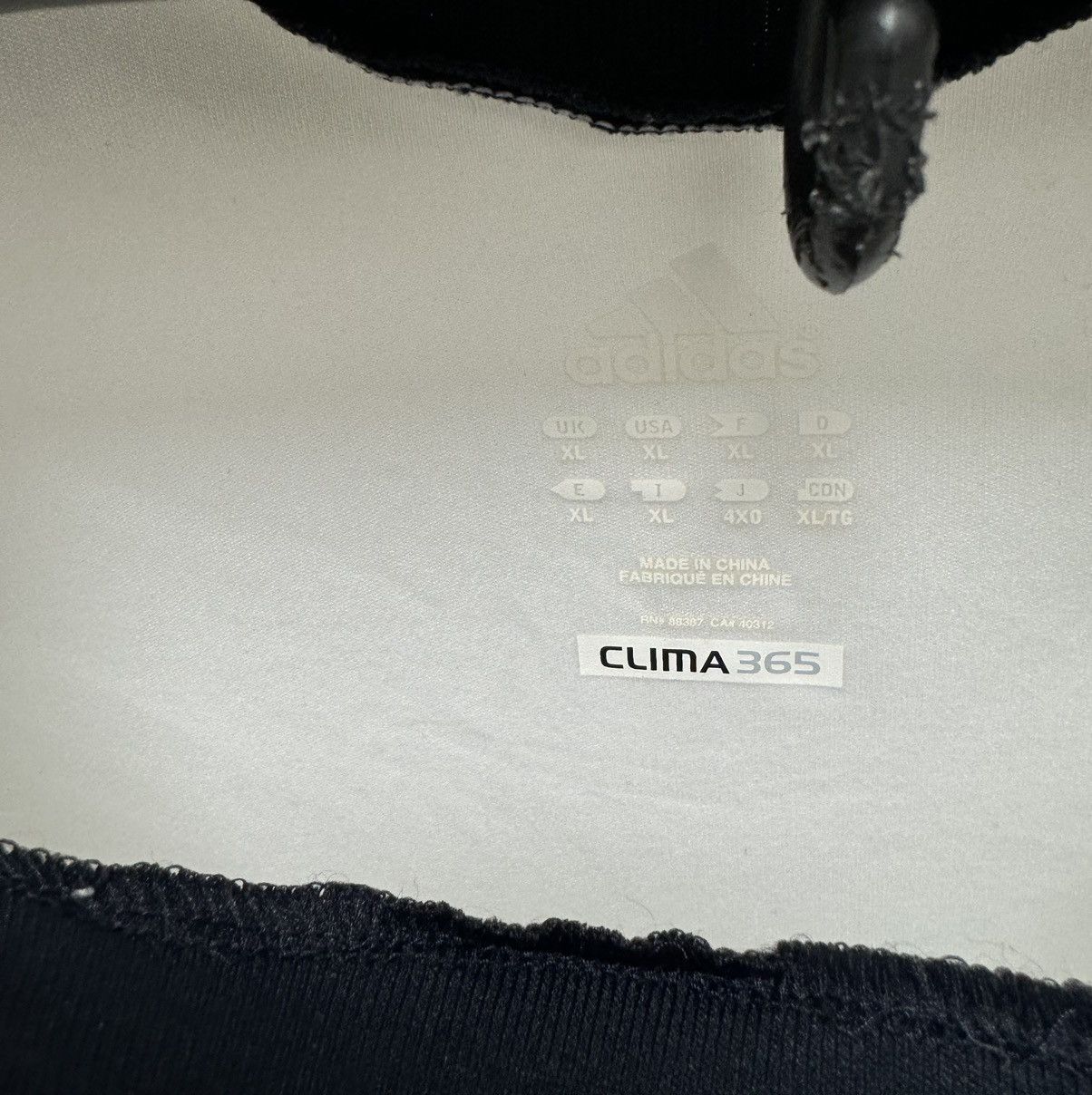 Adidas Chelsea adidas third soccer jersey 2009/10 3d Xl white Size US XL / EU 56 / 4 - 5 Thumbnail