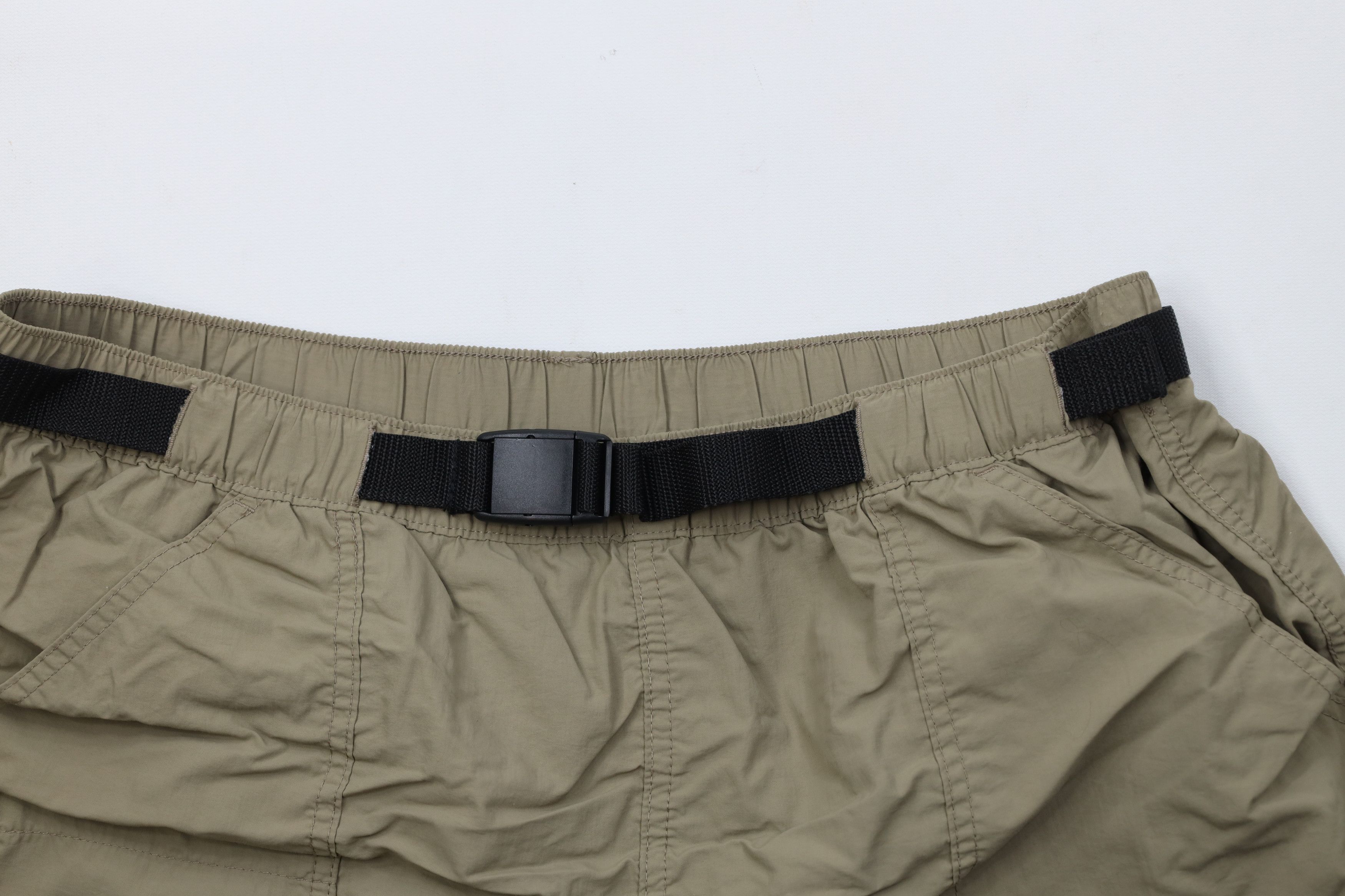 Eddie Bauer Vintage Y2K Eddie Bauer Above Knee Trekking Cargo Shorts Size US 34 / EU 50 - 2 Thumbnail