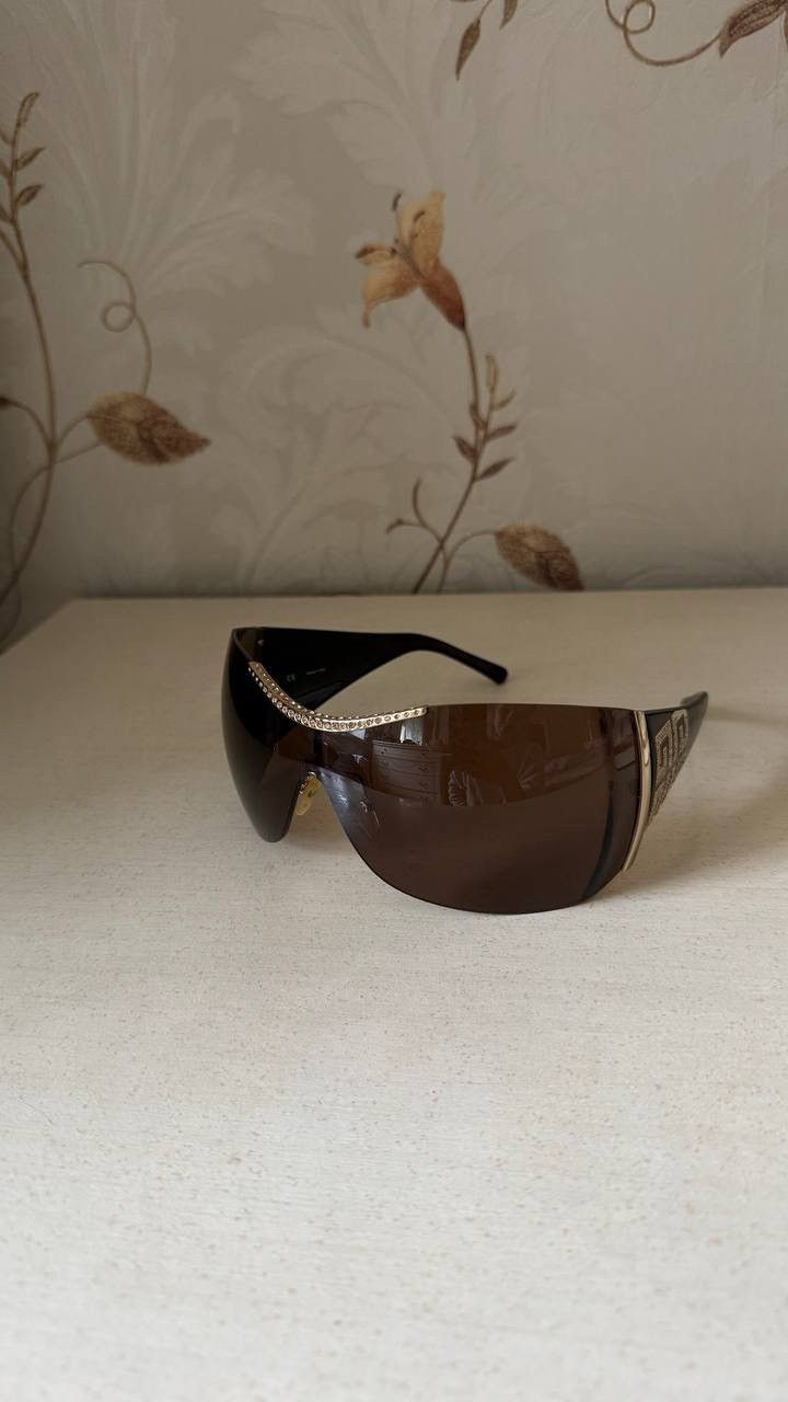 Givenchy Givenchy y2k Rhinestone Sunglasses SGV351S Size ONE SIZE - 8 Thumbnail