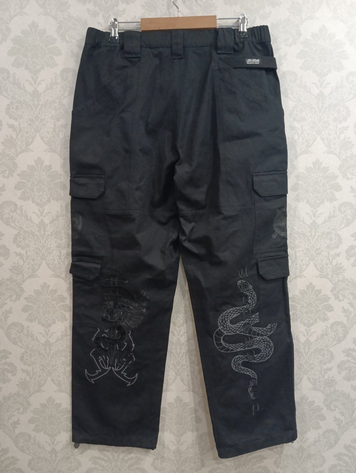 Unknown London Unknown London BLACK EMBROIDERED CARGOS pants Size US 34 / EU 50 - 3 Thumbnail