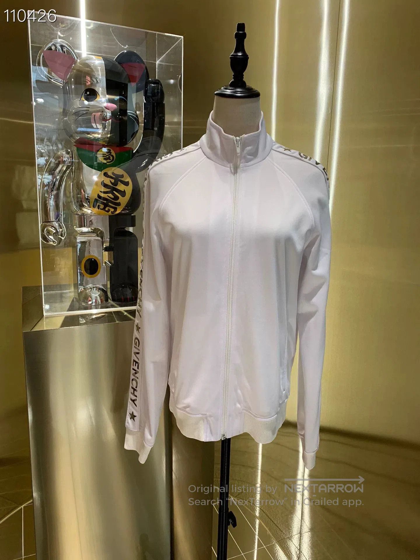 Givenchy Givenchy White Sportswear Jacket. Size S / US 4 / IT 40 - 1 Thumbnail