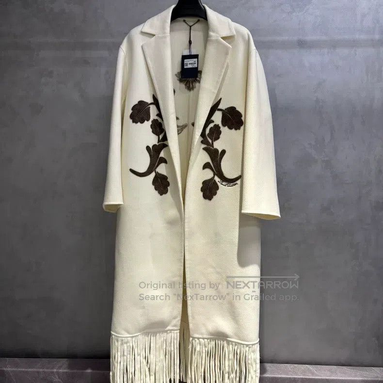 Louis Vuitton Louis Vuitton Off-white patterned suit collar long lace-up Size US S / EU 44-46 / 1 - 1 Thumbnail