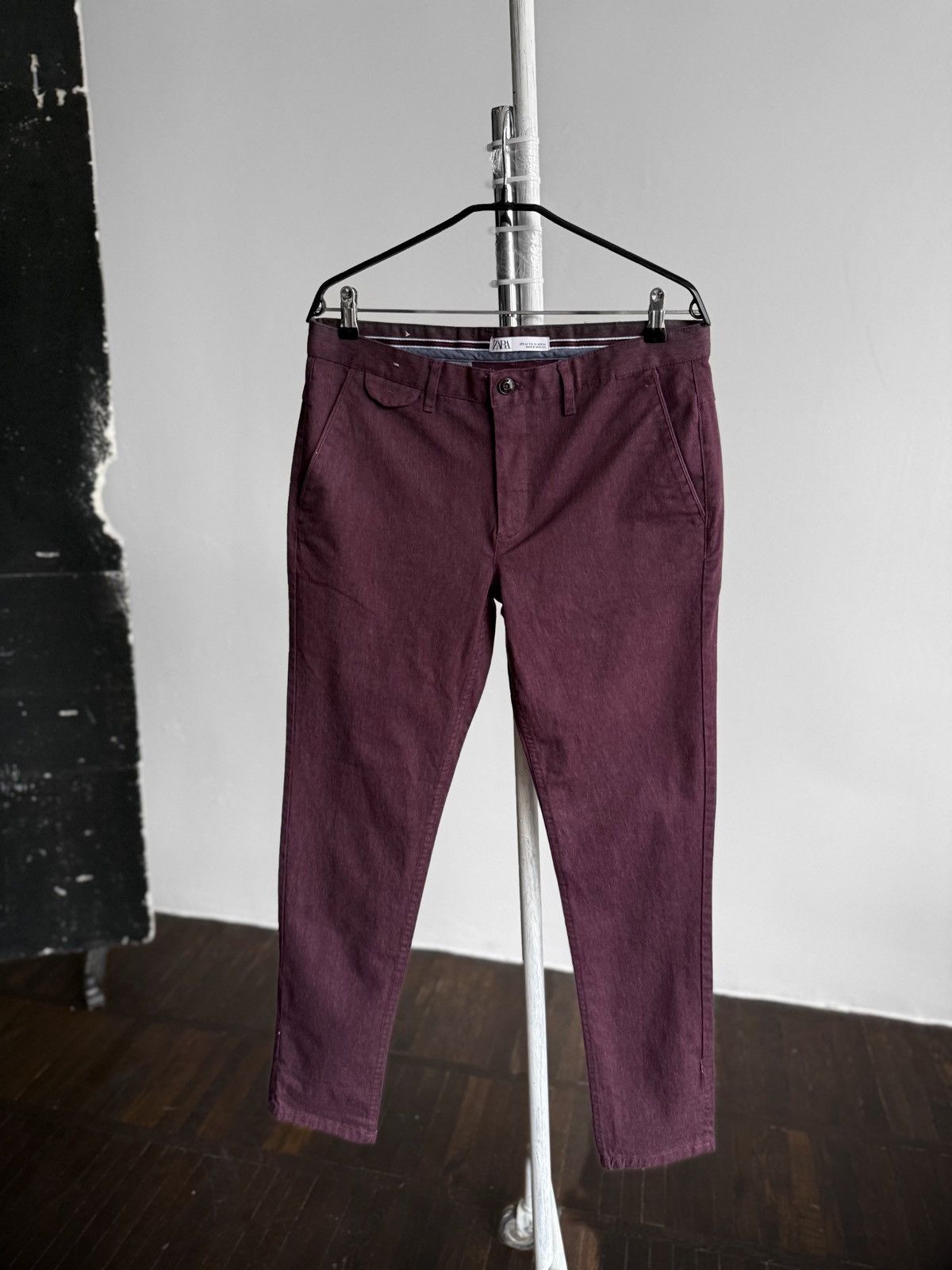 Zara Zara Man Burgundy Slim Fit Chino Trousers Zipper Closure Size US 32 / EU 48 - 1 Thumbnail