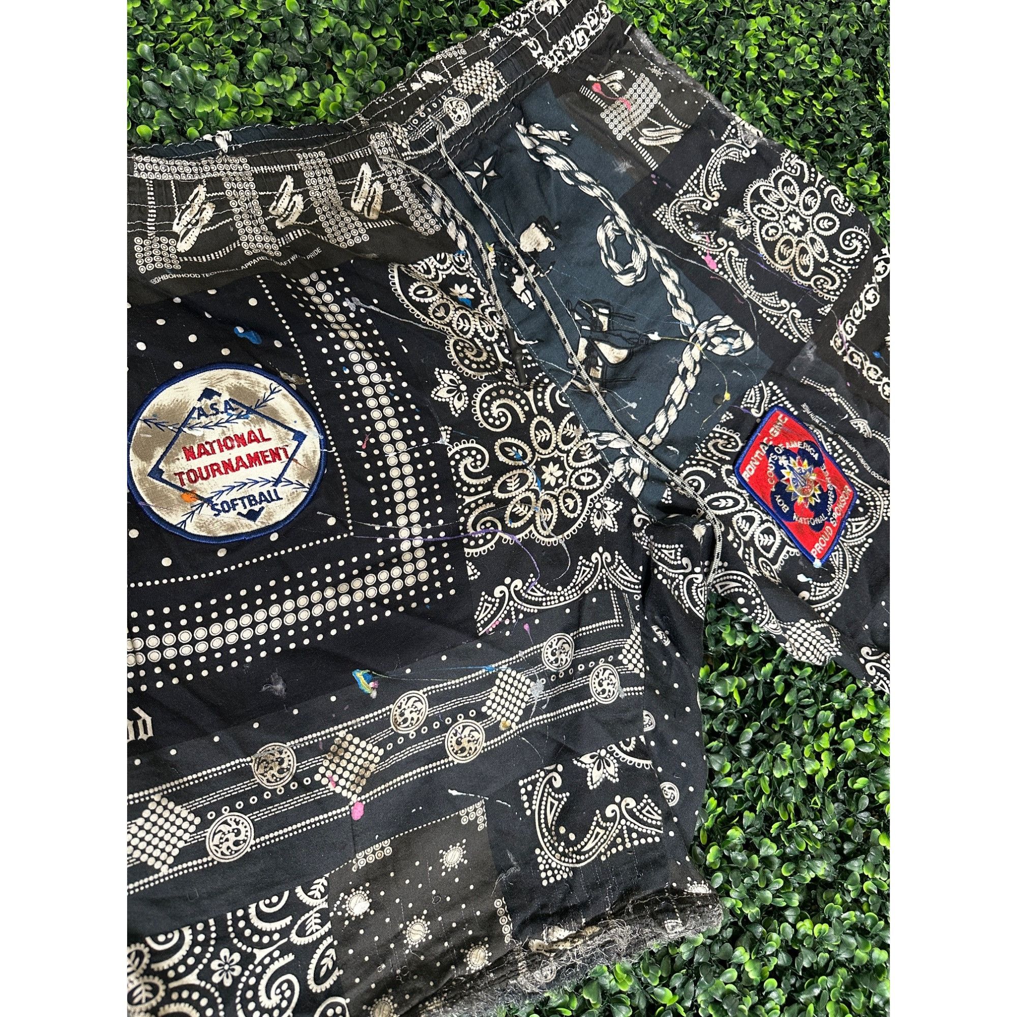 Handmade × Neighborhood DRO Lab Custom 1/1 ART x Neighborhood Bandana Paisley Bermu Size US 35 - 4 Thumbnail
