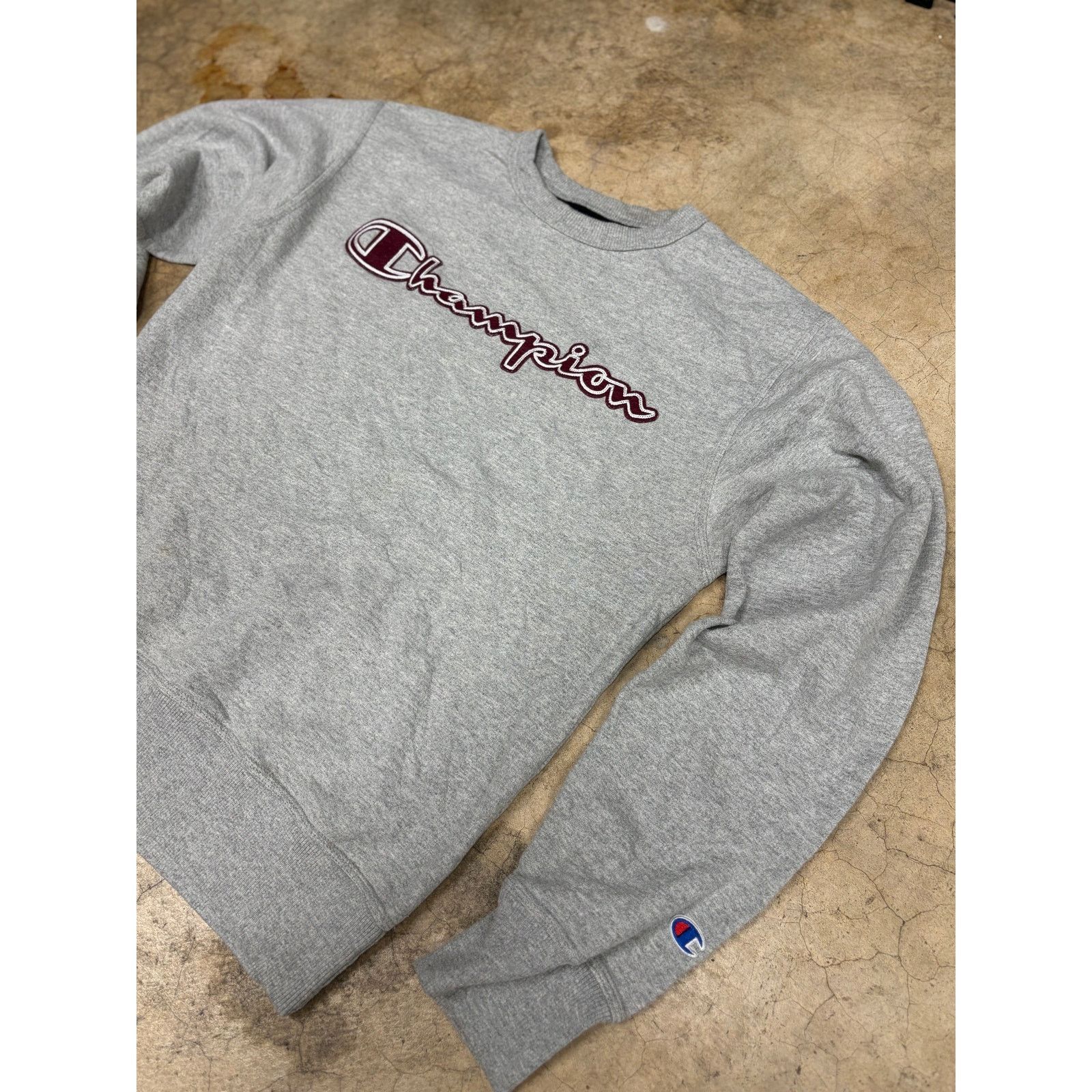 Champion Champion Grey Embroidered Crewneck Pullover Sweater Gray S Size US S / EU 44-46 / 1 - 2 Thumbnail
