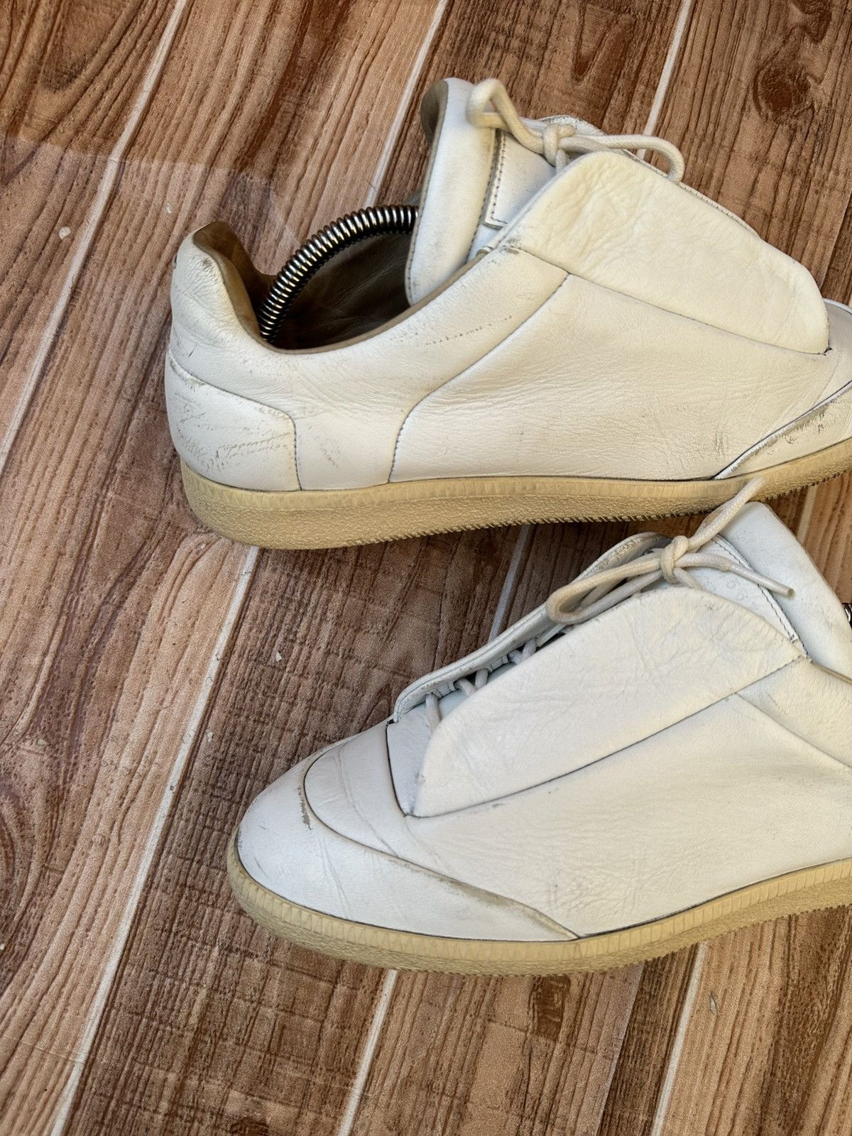 Maison Margiela Maison Margiela Futures White Leather Lowtops Size US 9 / EU 42 - 12 Thumbnail