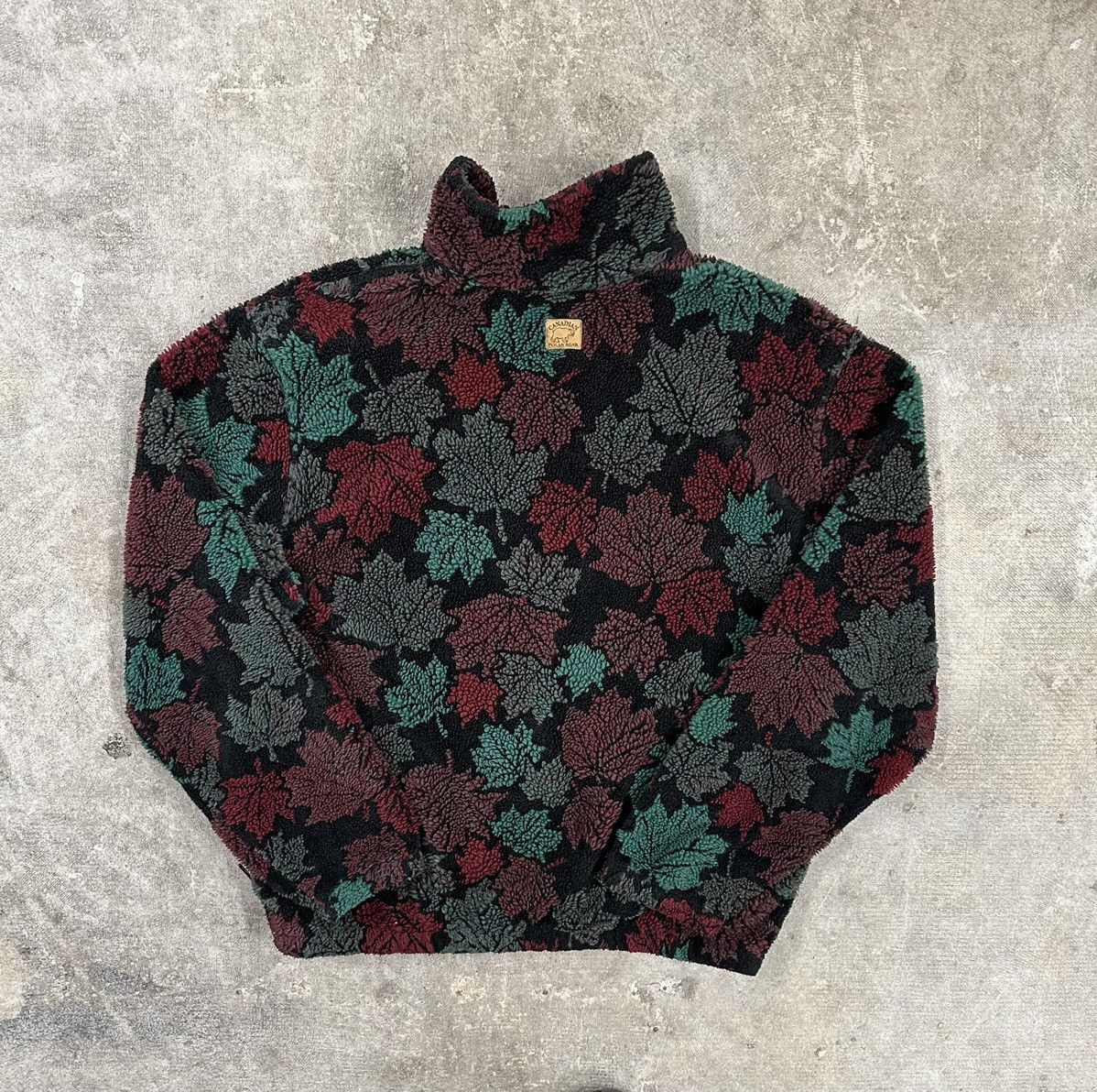 Vintage Vintage 90s Canadian Polar Bear Maple Leaf Fleece Jacket Size US L / EU 52-54 / 3 - 2 Thumbnail