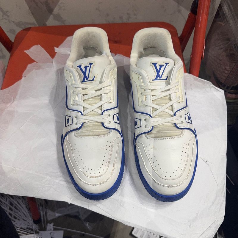 Louis Vuitton Louis Vuitton Trainer Sneakers in White and Blue -2505 Size US 4 / IT 34 - 2 Thumbnail