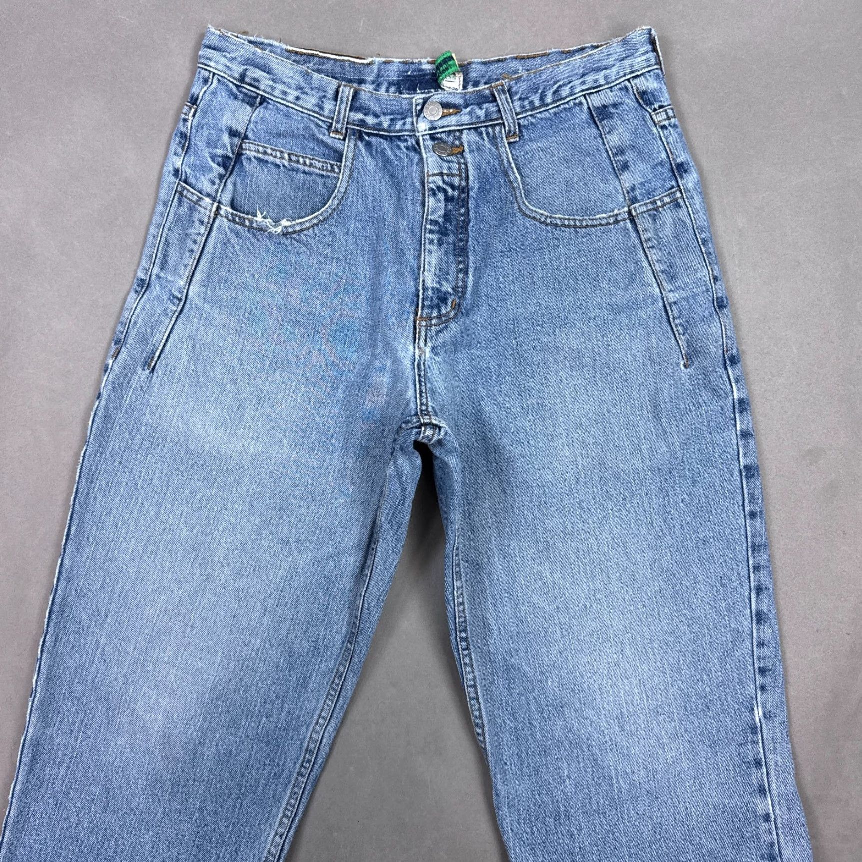 Guess VINTAGE GUESS Jeans Mens 32x32 Blue Pants Denim Distressed 90s Thrashed Made USA 5-Pocket Size US 32 / EU 48 - 2 Thumbnail
