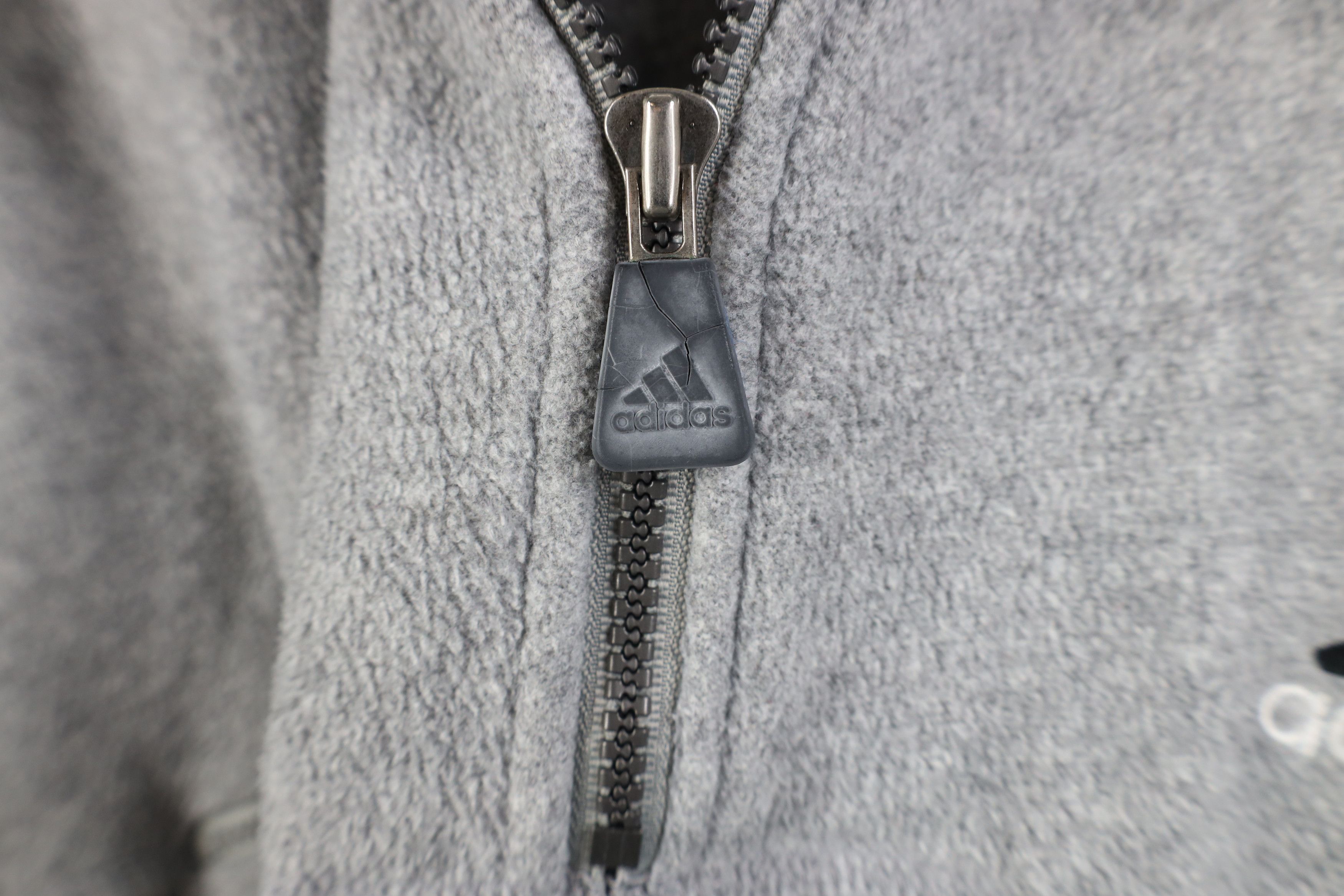 Adidas Vintage 90s Adidas Baggy 1/4 Half Zip Fleece Sweater Gray Size US L / EU 52-54 / 3 - 5 Thumbnail