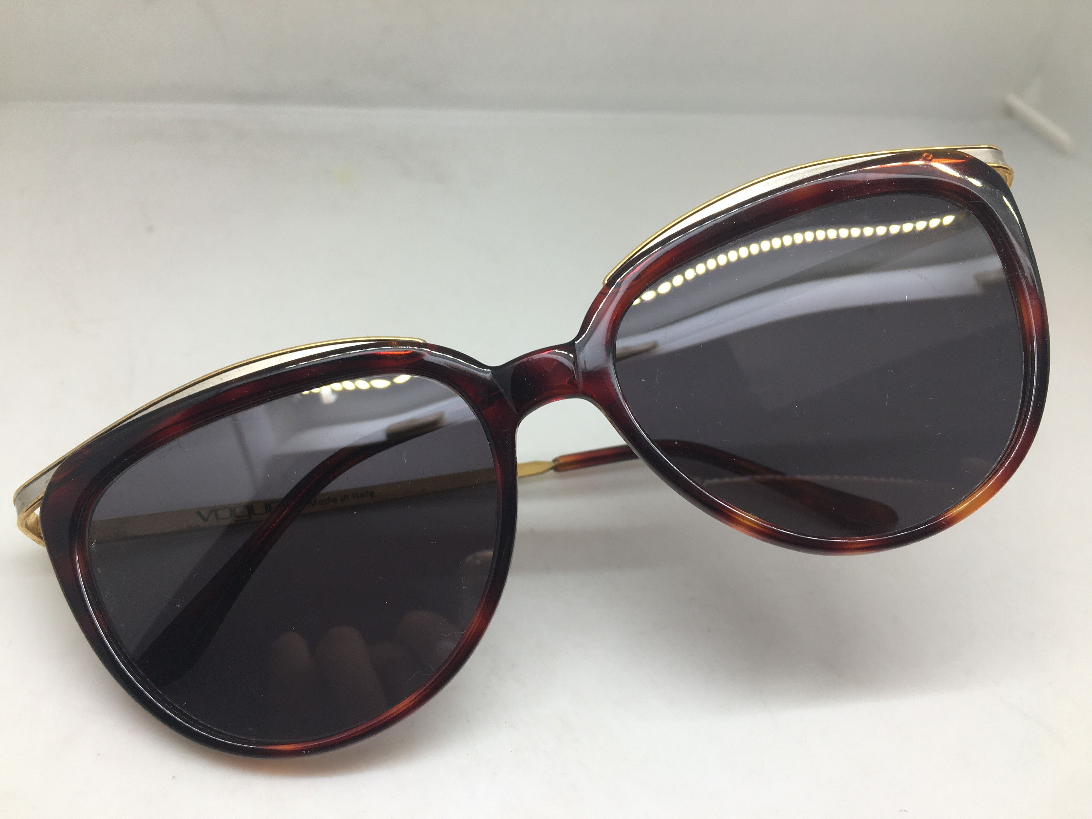 Vogue Vintage Vogue Ilary Tortoise Sunglasses Frame Italy Size ONE SIZE - 7 Thumbnail