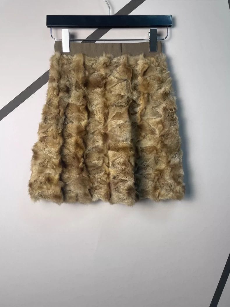 Saint Laurent Paris Saint Laurent Paris Show off fur short skirt-2506 Size US 32 / EU 48 - 2 Thumbnail