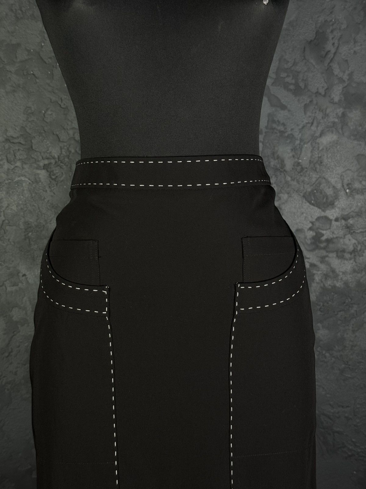 Burberry Women's BURBERRY London Skirt Luxury Size 38 Size 27" / US 4 / IT 40 - 3 Thumbnail