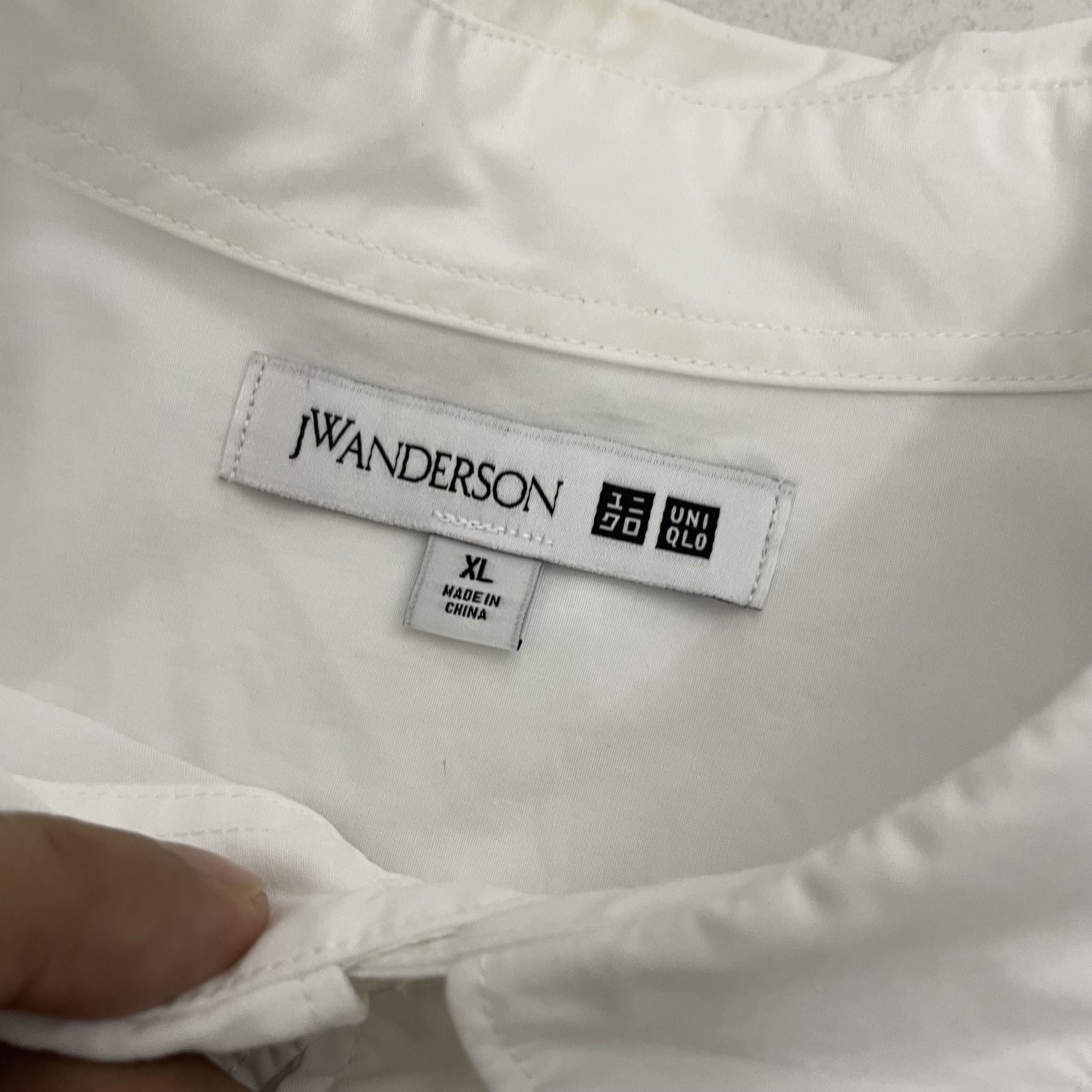 JW Anderson × Japanese Brand × Uniqlo ⭐️SALE⭐️ [XL] JW ANDERSON UNIQLO SHIRT Size US XL / EU 56 / 4 - 5 Thumbnail