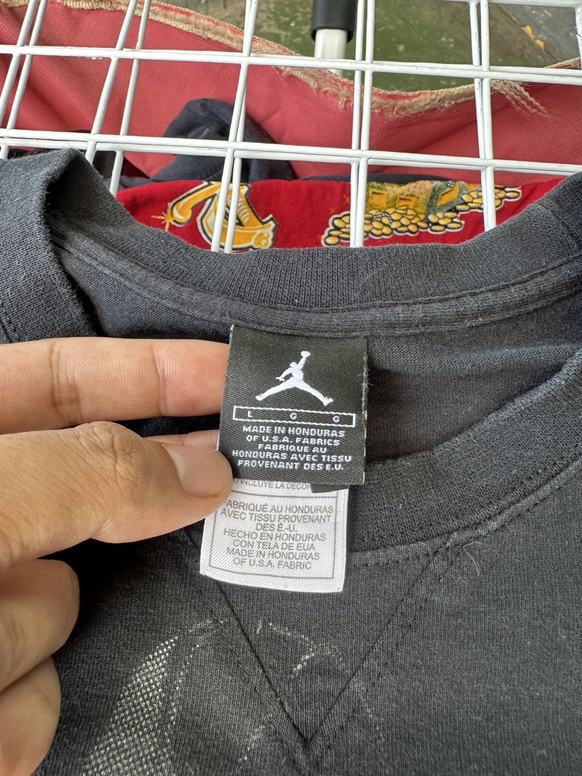 Jordan Brand × Nike × Vintage Vintage Air Jordan 1998s Tee Size US L / EU 52-54 / 3 - 5 Thumbnail