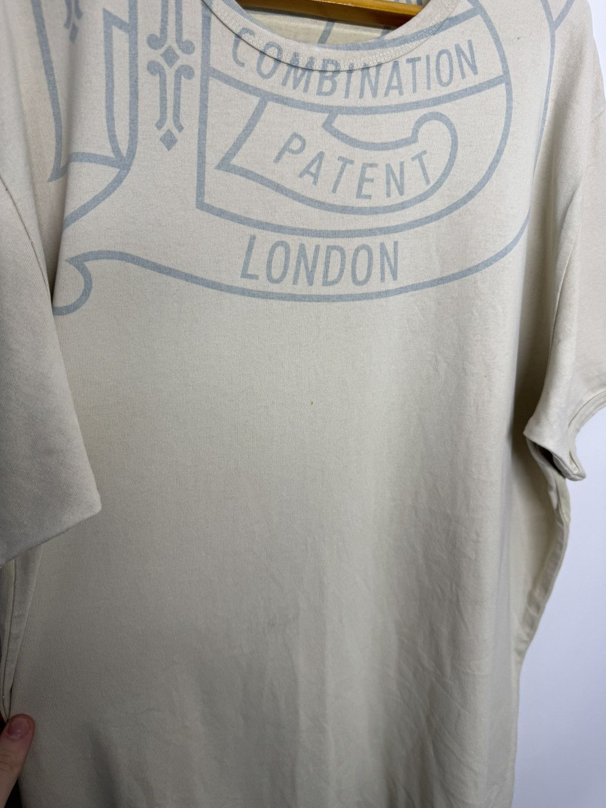 Burberry Vintage Y2k Burberry Big Logo T Shirt Luxury Size US L / EU 52-54 / 3 - 8 Thumbnail
