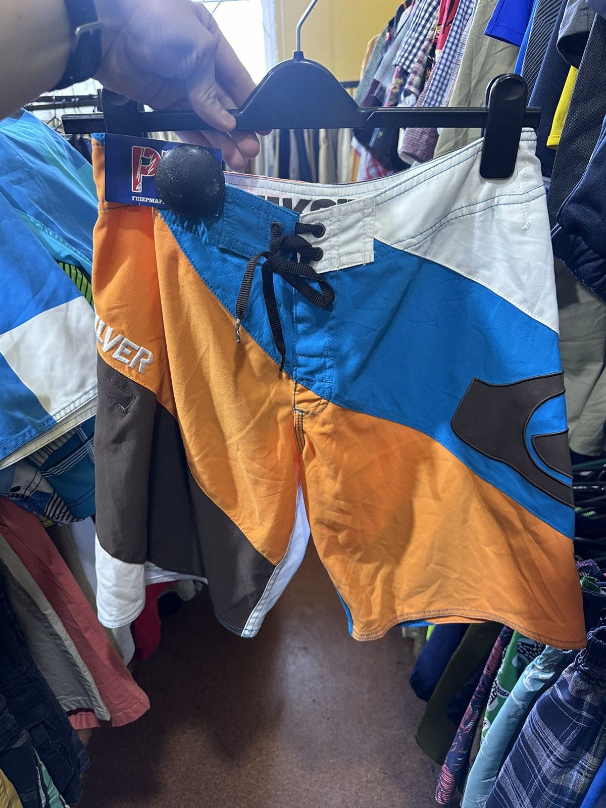 Vintage Vintage Quicksilver hawai shorts size 28 surf rare swim Size US 28 / EU 44 - 1 Thumbnail