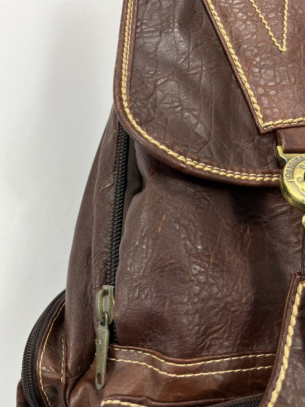 Diesel × Diesel Black Gold Vintage Diesel 90s Leather Backpack Sling Bag 90s Size ONE SIZE - 12 Thumbnail