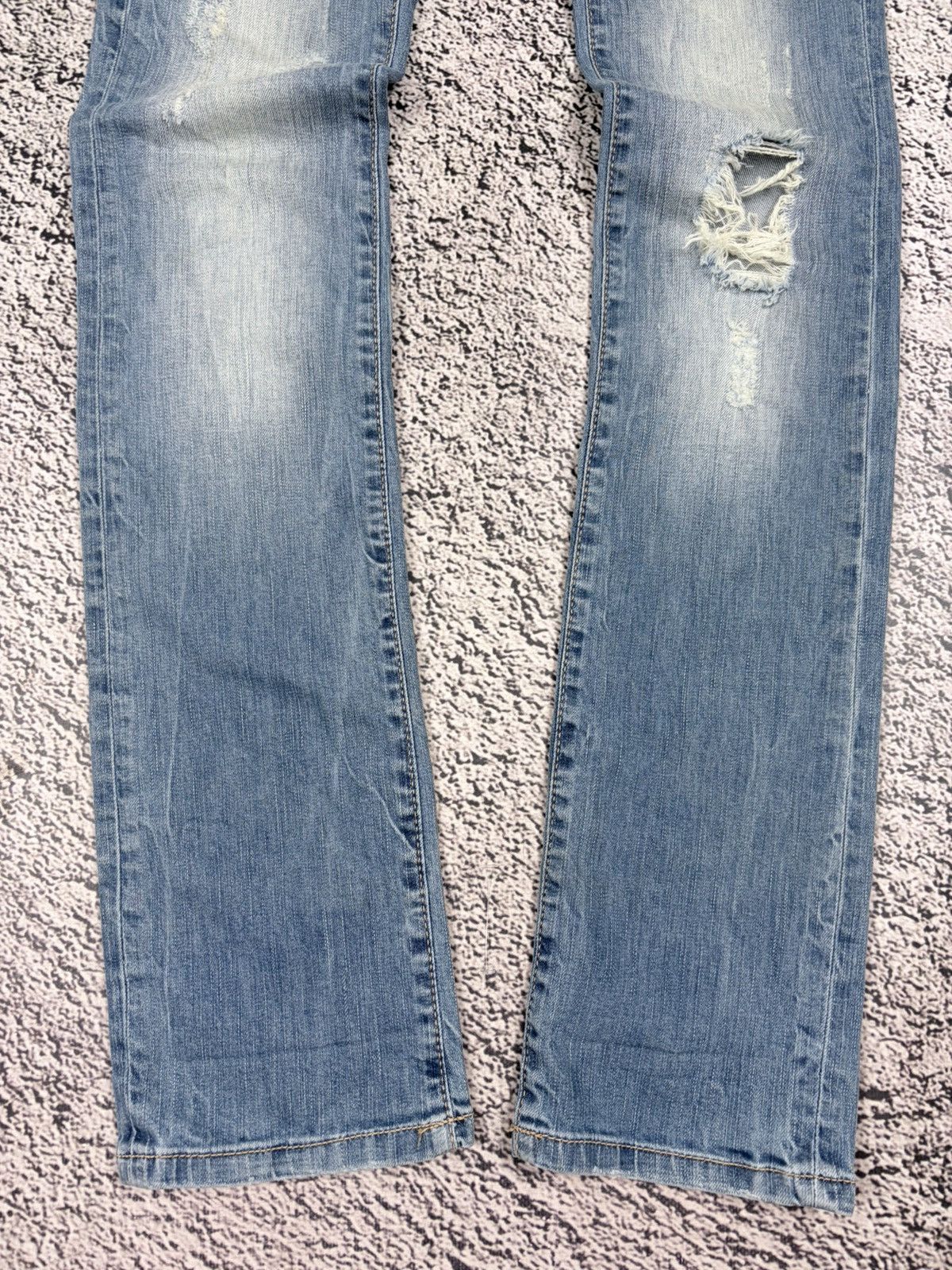 Dsquared2 Dsquared2 Distressed Slim Low Rise Jeans Size 26 Size 26" / US 2 / IT 38 - 2 Thumbnail