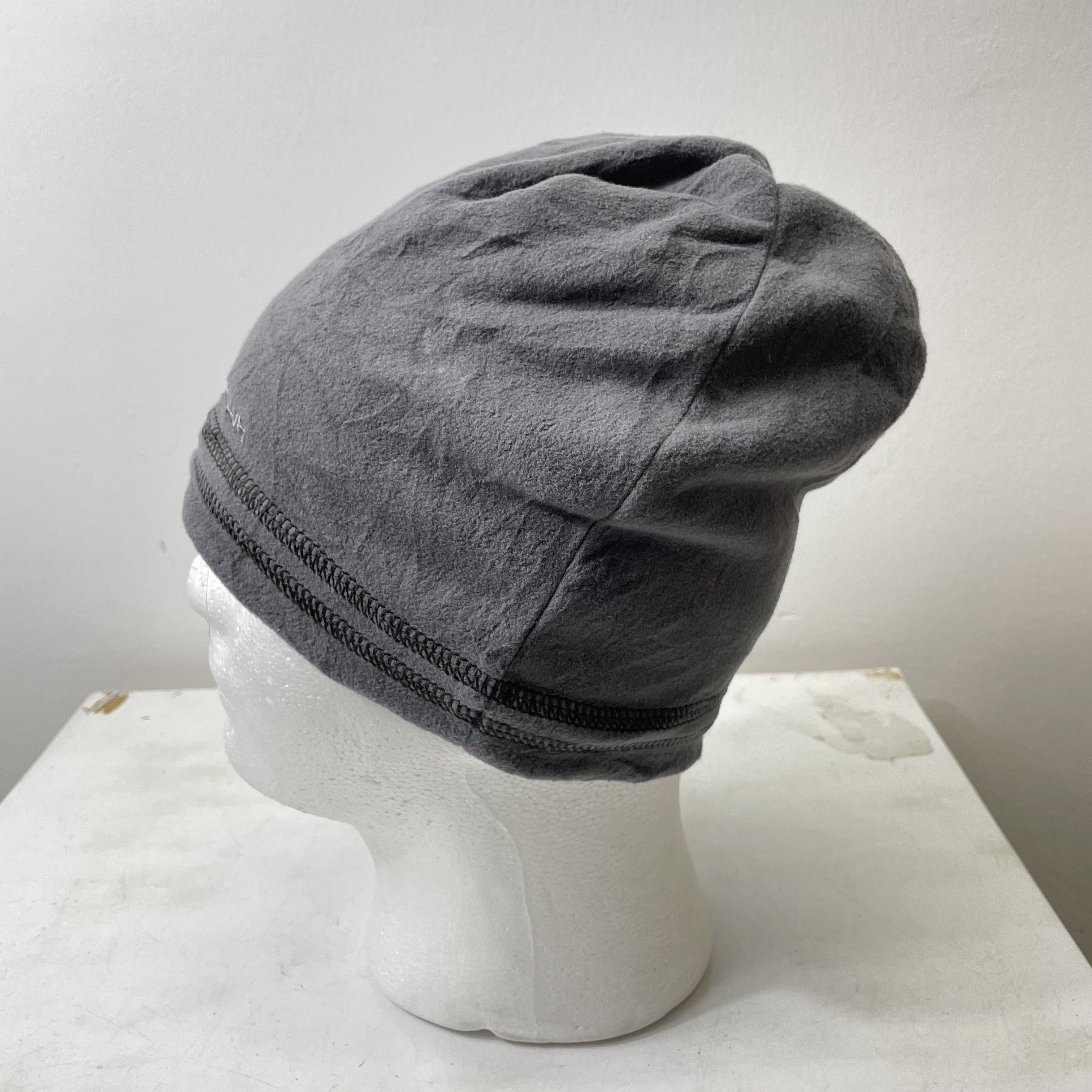 Under Armour ⭐️SALE⭐️ UNDER ARMOUR STRECTH BEANIE Size ONE SIZE - 2 Thumbnail
