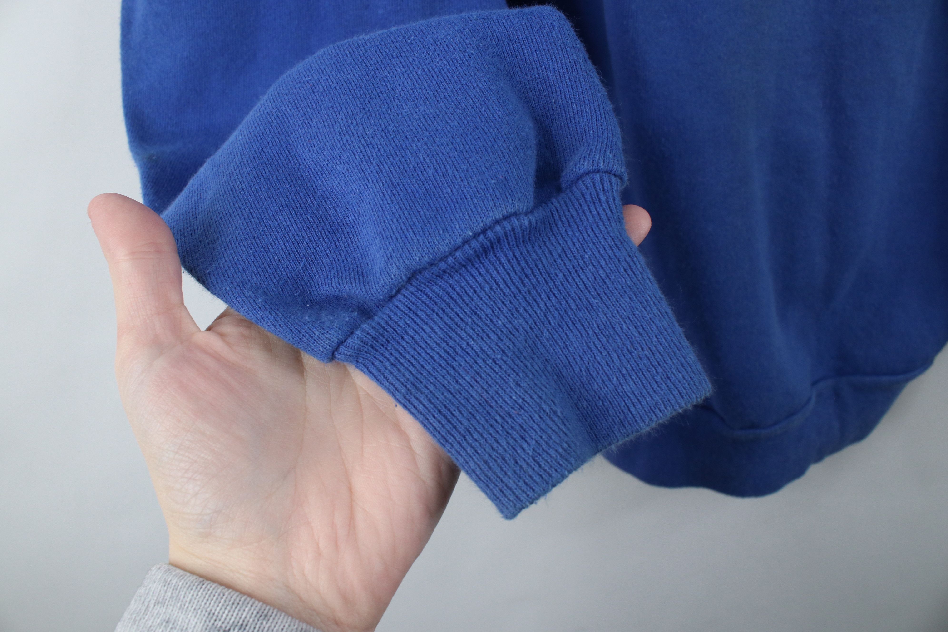 Vintage Vintage 70s 80s Streetwear Crewneck Sweatshirt Royal USA Size US XL / EU 56 / 4 - 9 Thumbnail
