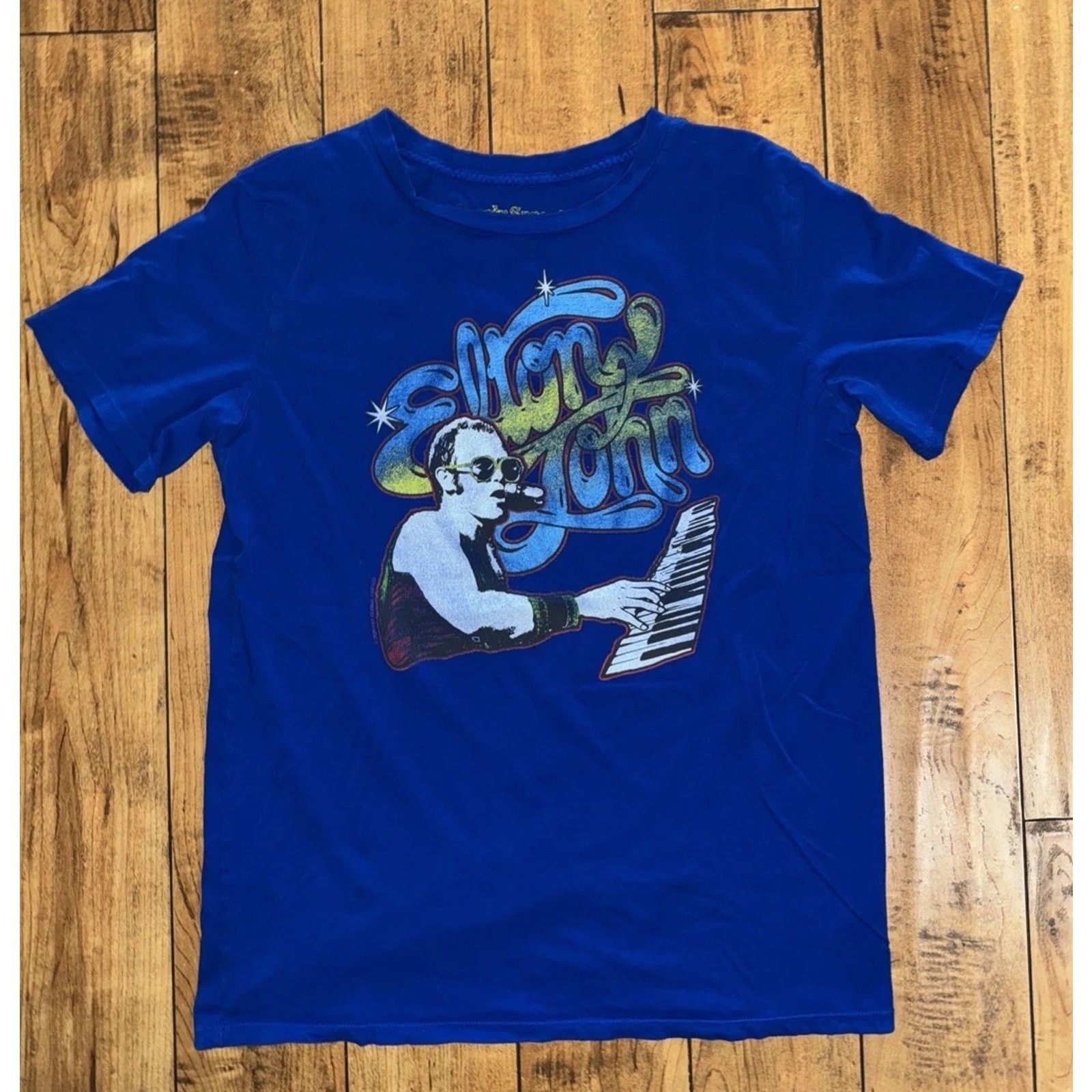 Band Tees Rowdy Sprout Elton John T-Shirt Blue Large 19x26.5 Size US L / EU 52-54 / 3 - 1 Thumbnail