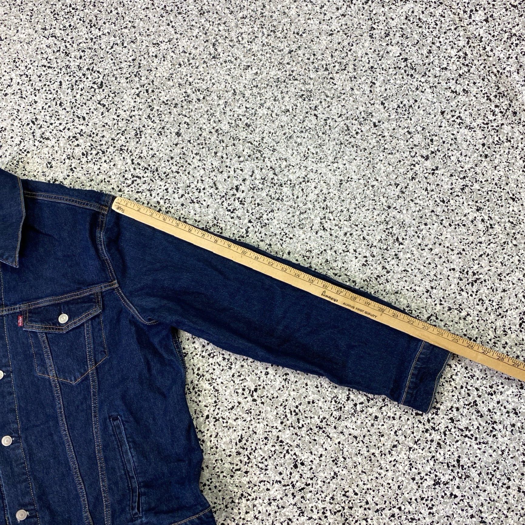 Levi's Levi's Trucker Denim Jacket Blue XL Men Standard Fit Button-Down NWT Jacket/Coat Mid-Length Casual Size US XL / EU 56 / 4 - 4 Thumbnail
