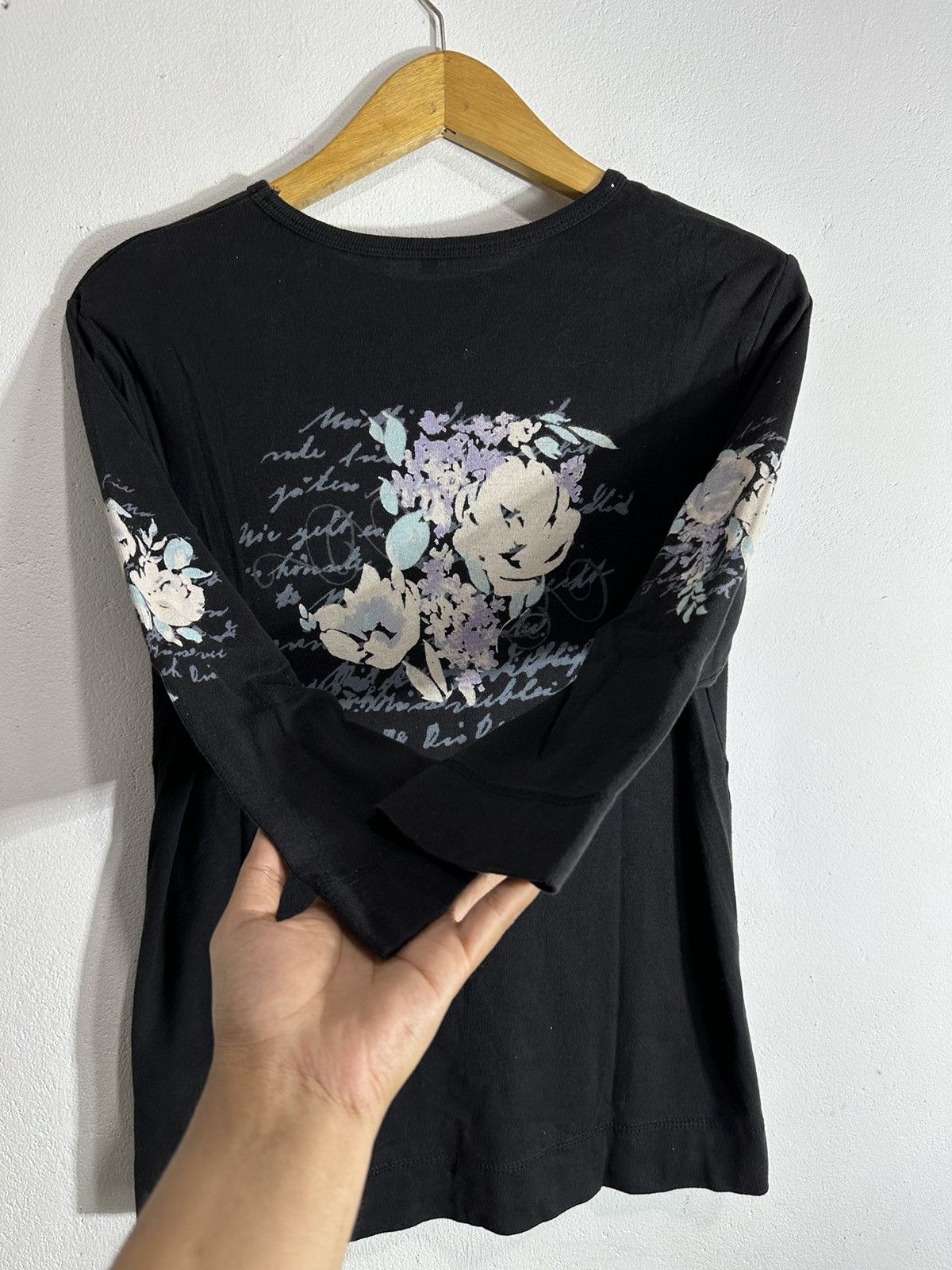 Hysteric Glamour WORLDCLASS STUDDED GLITTER POEM FLOWER LONG SLEEVE TEE Size US M / EU 48-50 / 2 - 5 Thumbnail