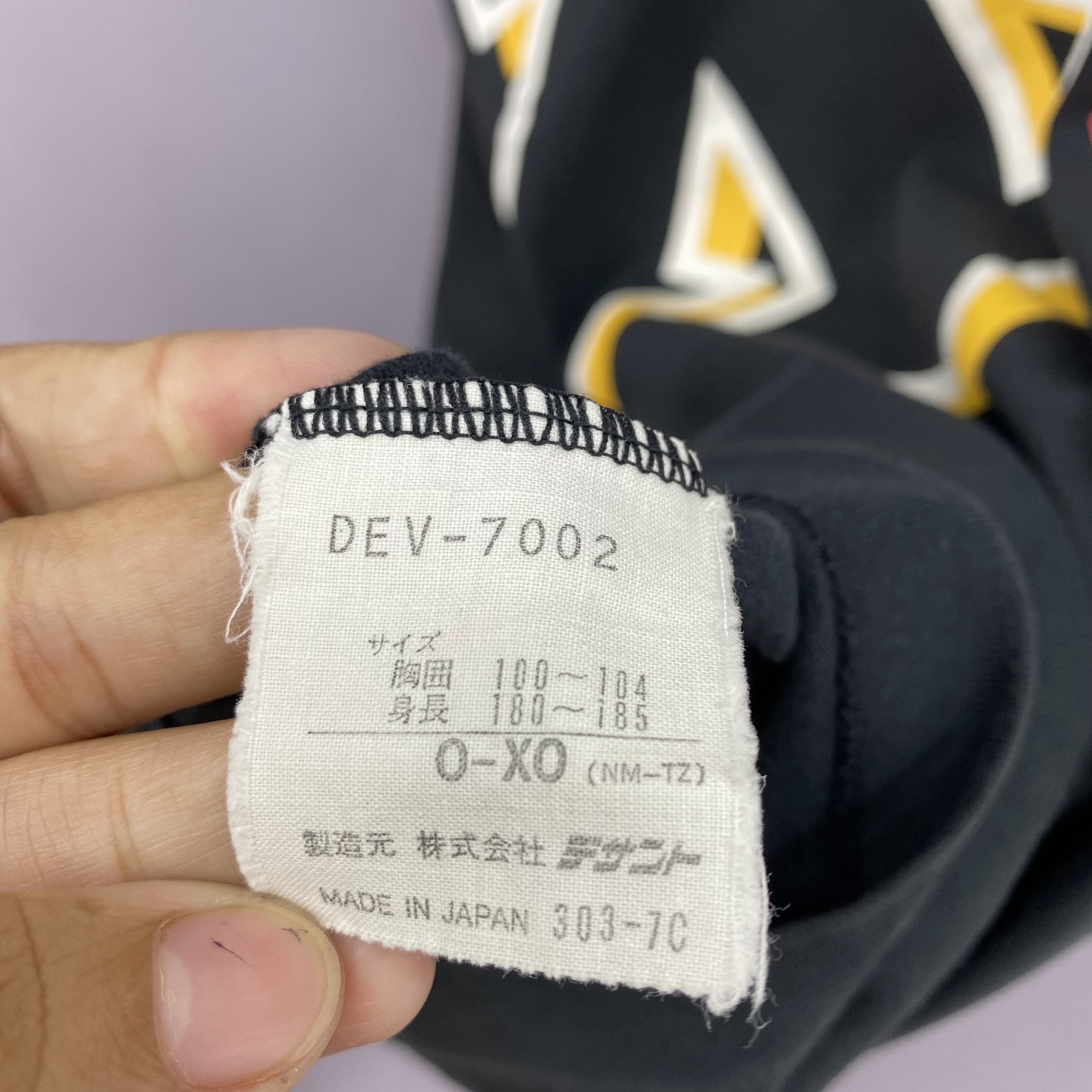 Vintage Vintage 90s Descente T-Shirt Japanese sportswear Tee Size US M / EU 48-50 / 2 - 8 Thumbnail
