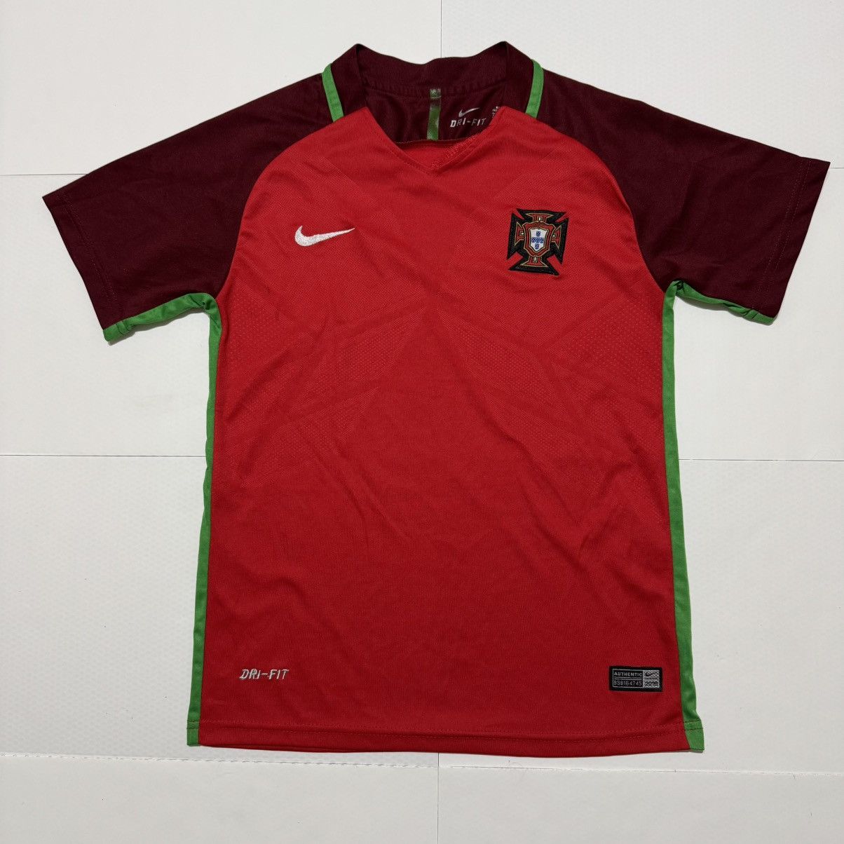 Nike Nike Portugal 2016 Euro Champions Football Jersey Size XS Size US XS / EU 42 / 0 - 1 Thumbnail
