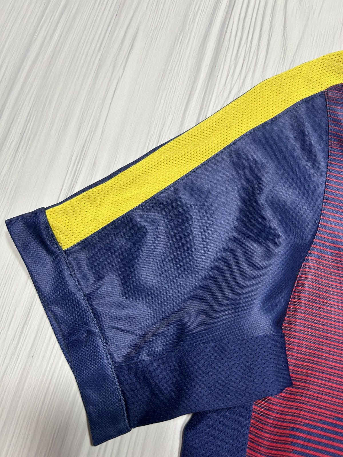 Nike Barcelona Nike Football Shirt Soccer Jersey Size S Size US S / EU 44-46 / 1 - 8 Thumbnail