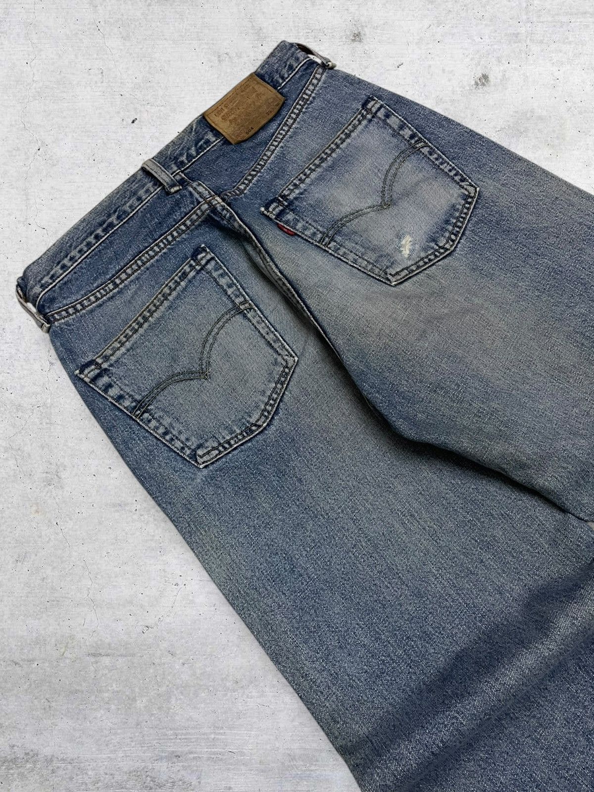 Levi's Vintage Clothing VINTAGE 504 LEVIS USA DESIGNER 90S BLUE WASHED OG DENIM Size US 29 - 14 Thumbnail