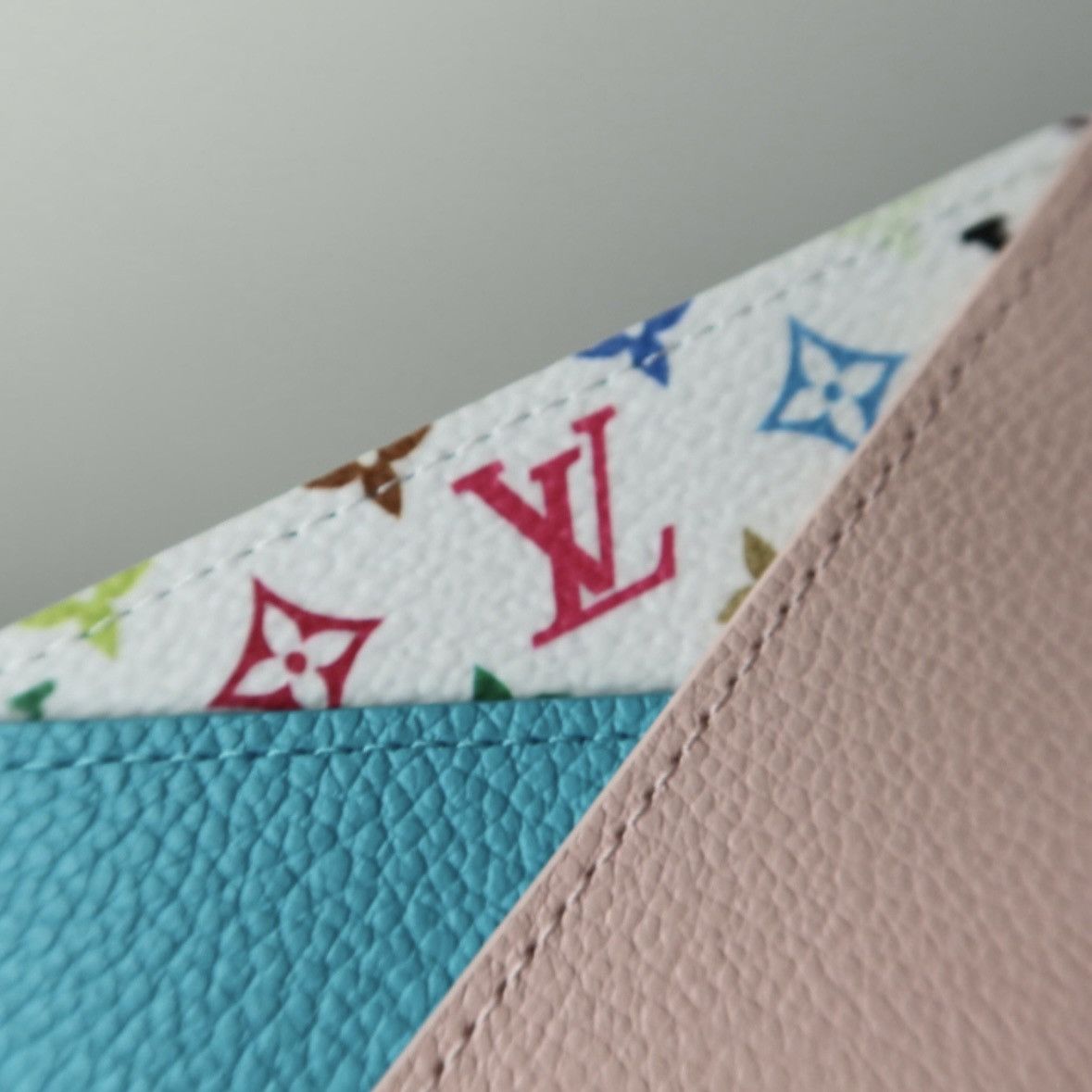 Louis Vuitton × Takashi Murakami Louis Vuitton LV × TM Criss-Cross Card Holder Size ONE SIZE - 8 Thumbnail