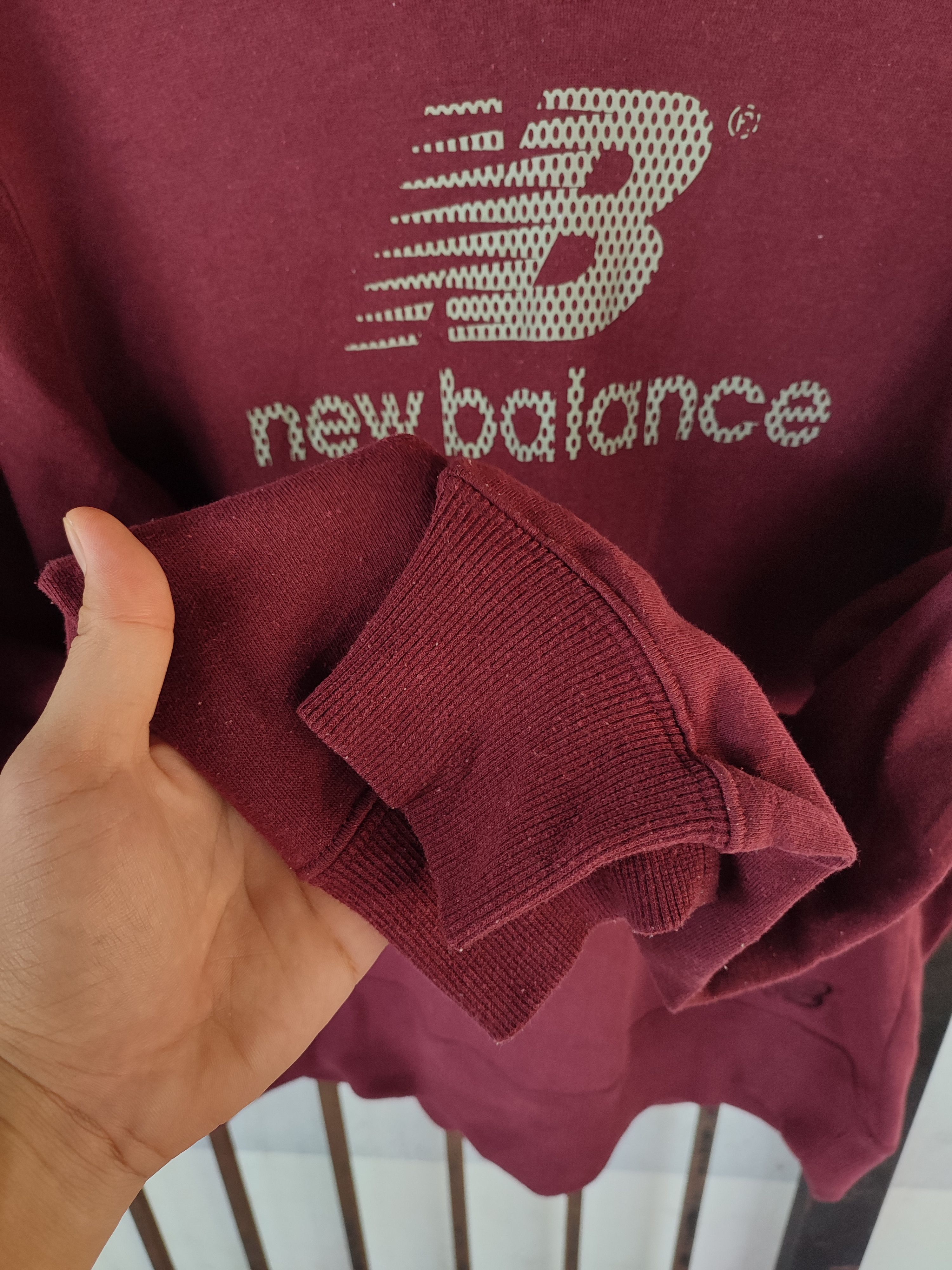 New Balance 💥Vintage New Balance Spell Out Sweatshirts Size US M / EU 48-50 / 2 - 6 Thumbnail