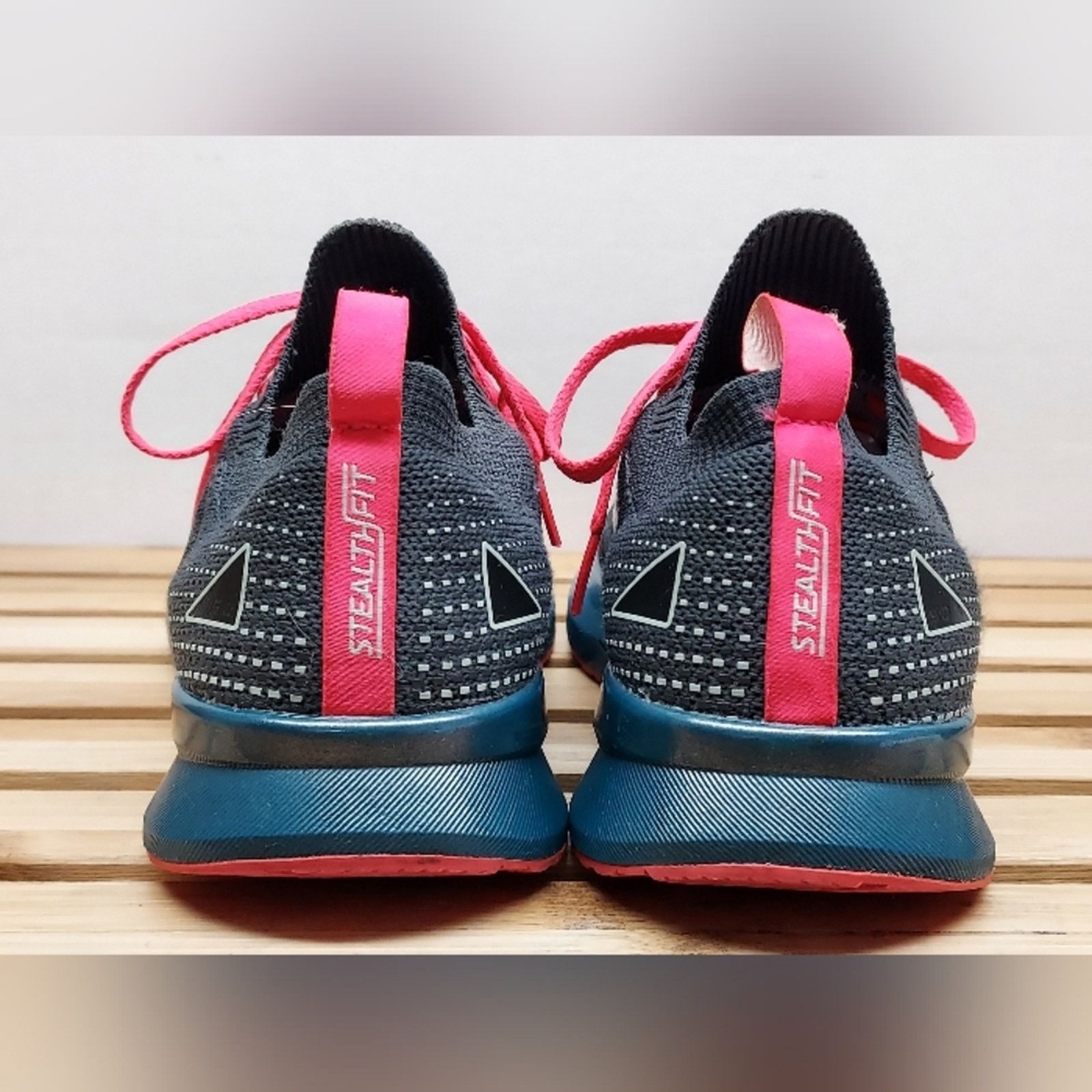 Brooks Brooks Womens Grey Levitate 5 Stealth Athletic Shoes Size 8 Size US 8 / IT 38 - 7 Thumbnail