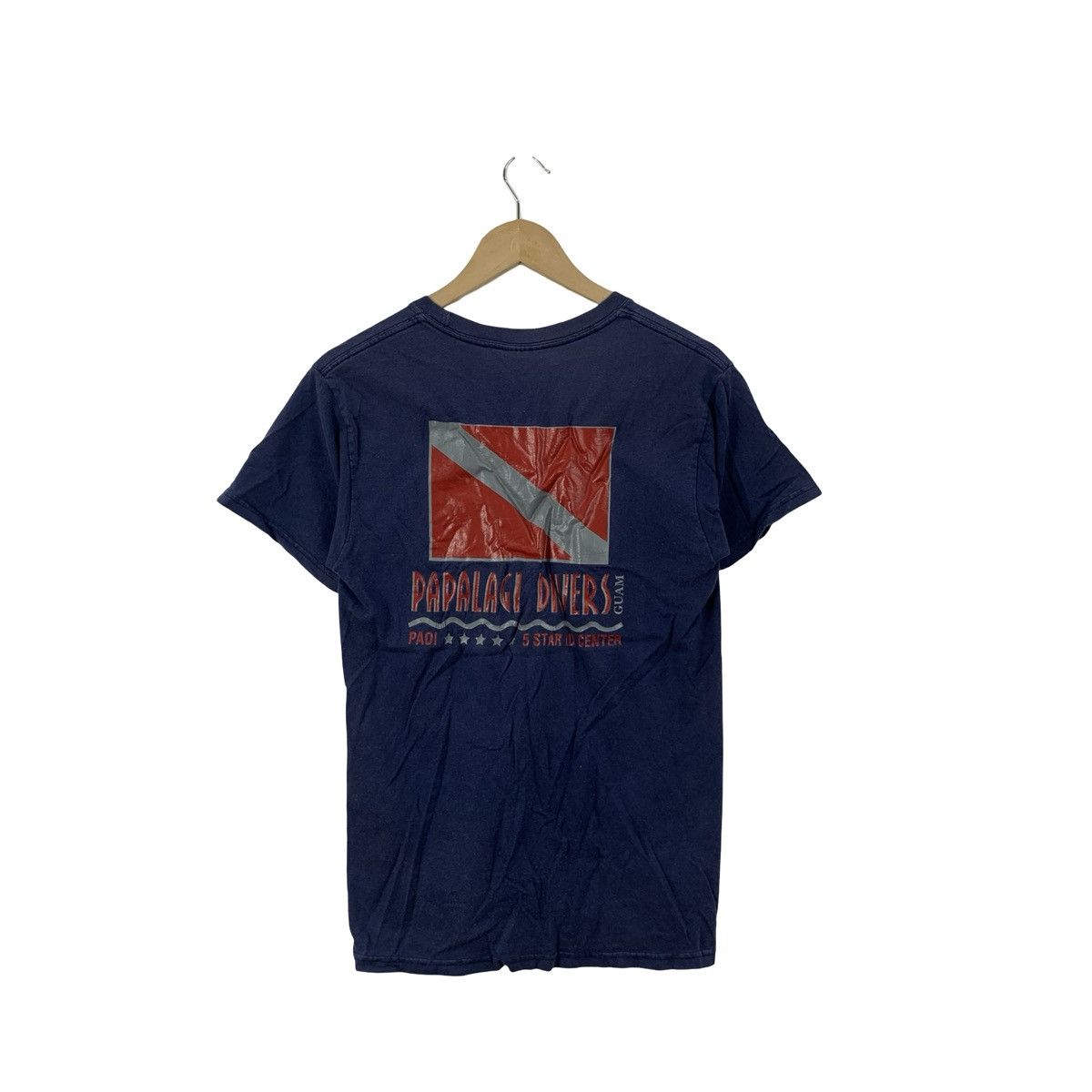 Vintage Vintage Papalagi Logo T-Shirt – Minimal Chest Print Dolphin Size US S / EU 44-46 / 1 - 1 Thumbnail