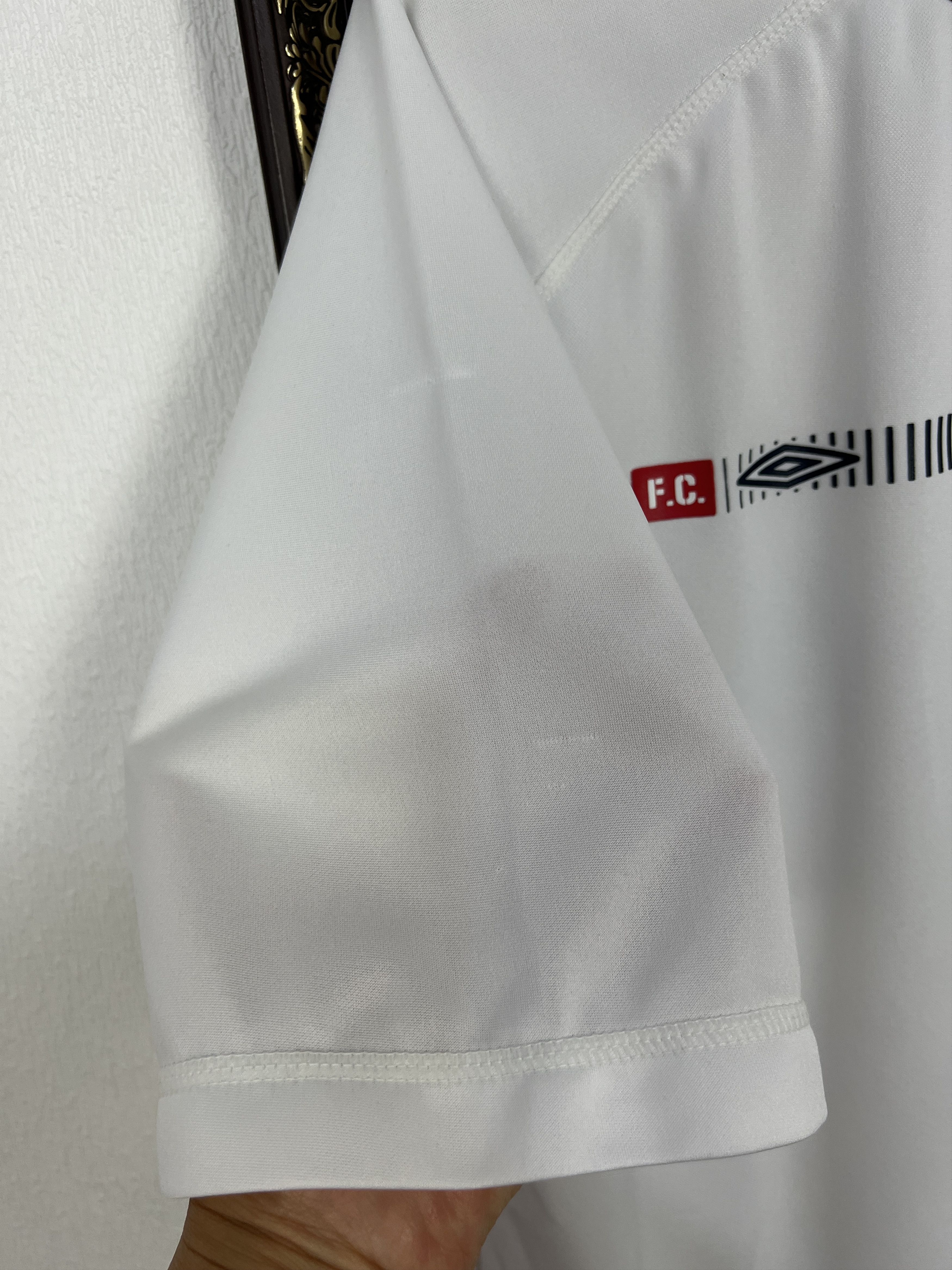 Umbro Vintage Umbro England Football Shirt Train White National Size US L / EU 52-54 / 3 - 6 Thumbnail