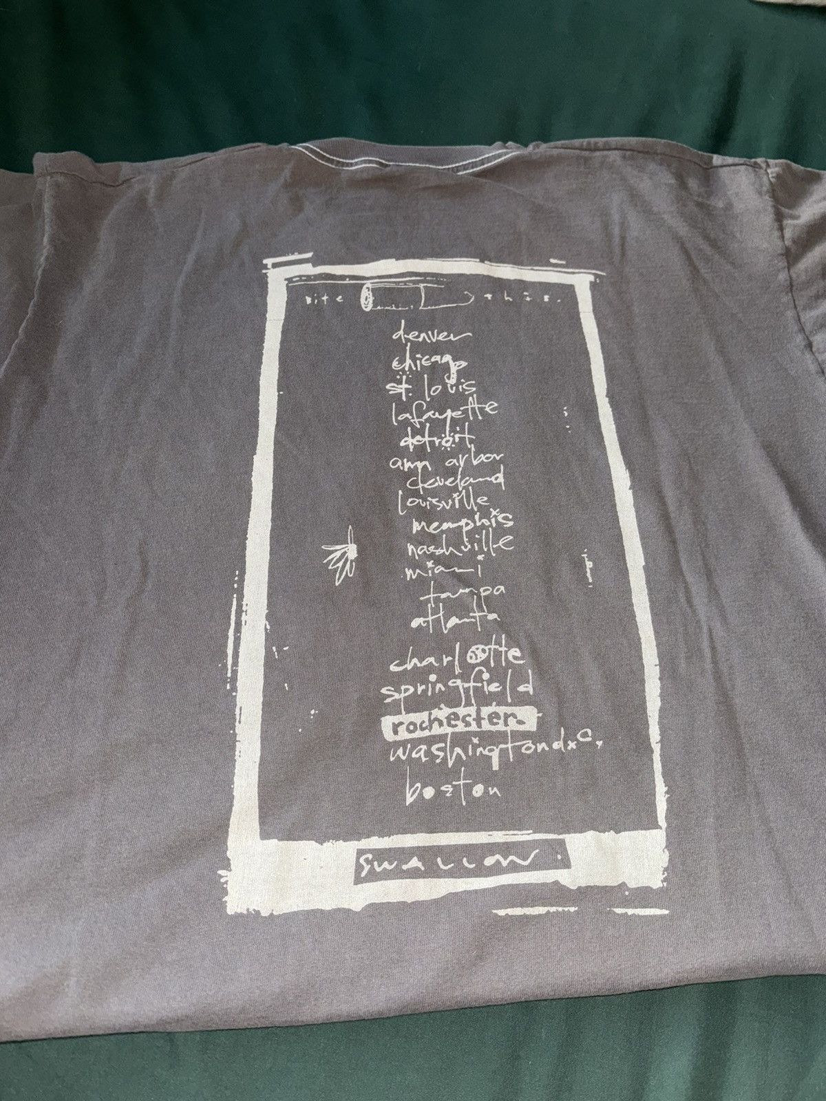 Vintage Vintage Pearl Jam Freak Tour Tee 1994 Size US L / EU 52-54 / 3 - 4 Thumbnail